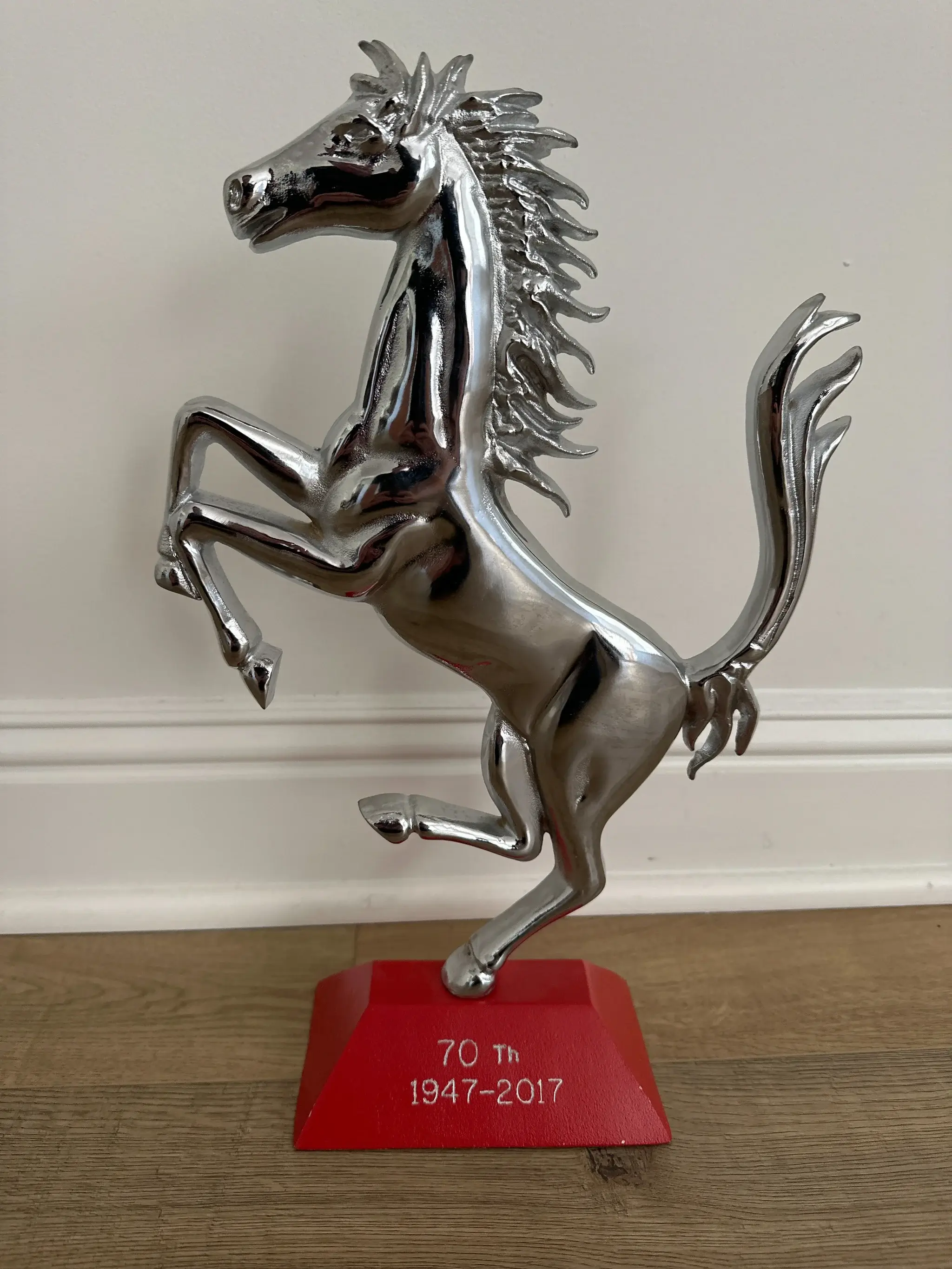 No Reserve 70th 1947-2017 Ferrari Cavallino Statue | PCARMARKET