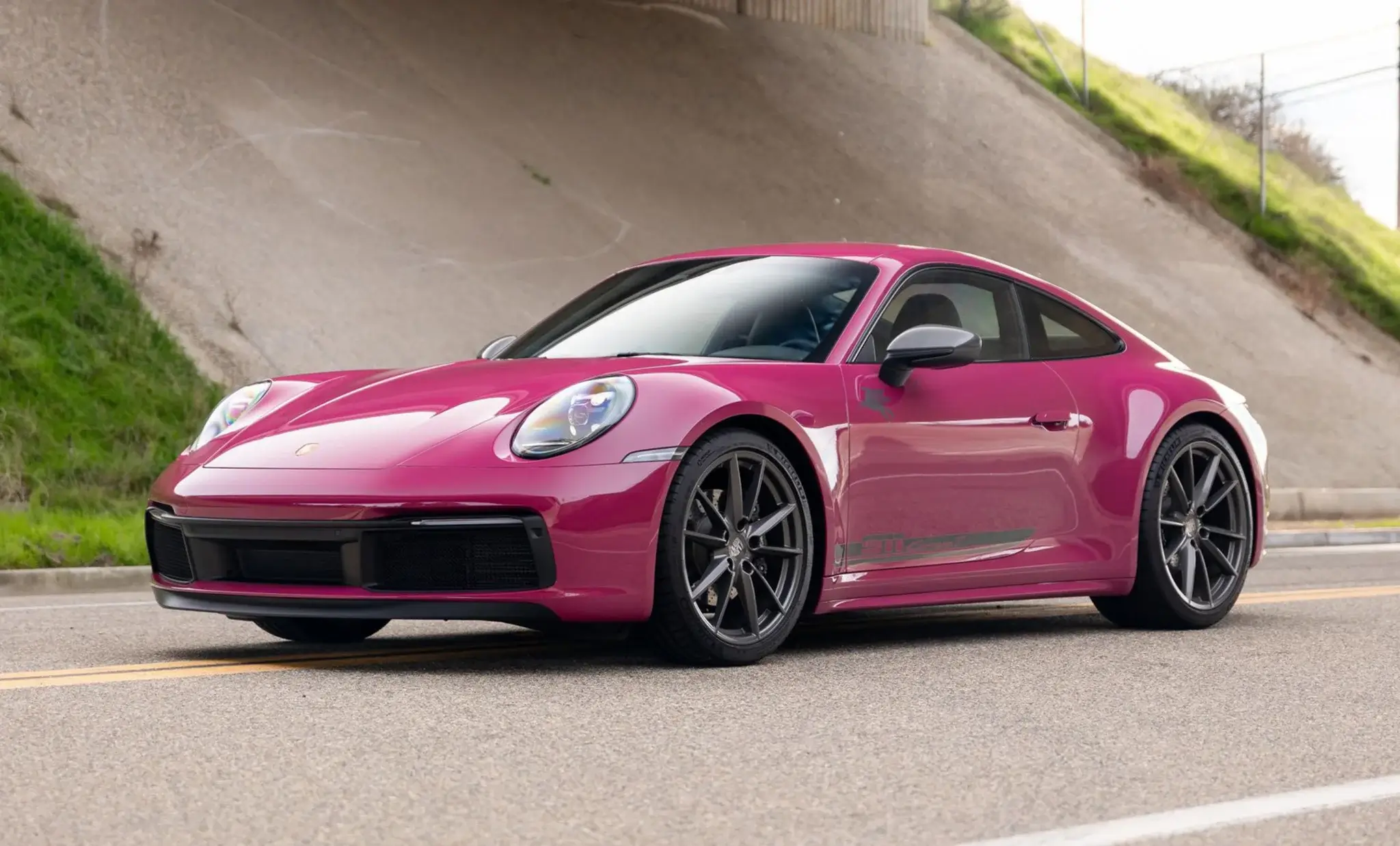 ペちーの 2024 Porsche 992 Carrera T Coupe 7-Speed | PCARMARKET