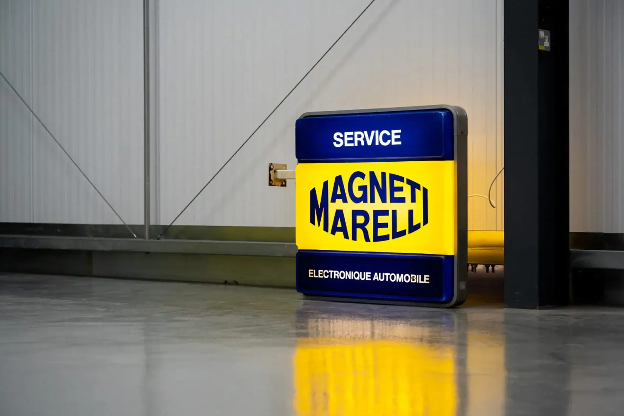Magneti Marelli revs up F1, motorcycle racing