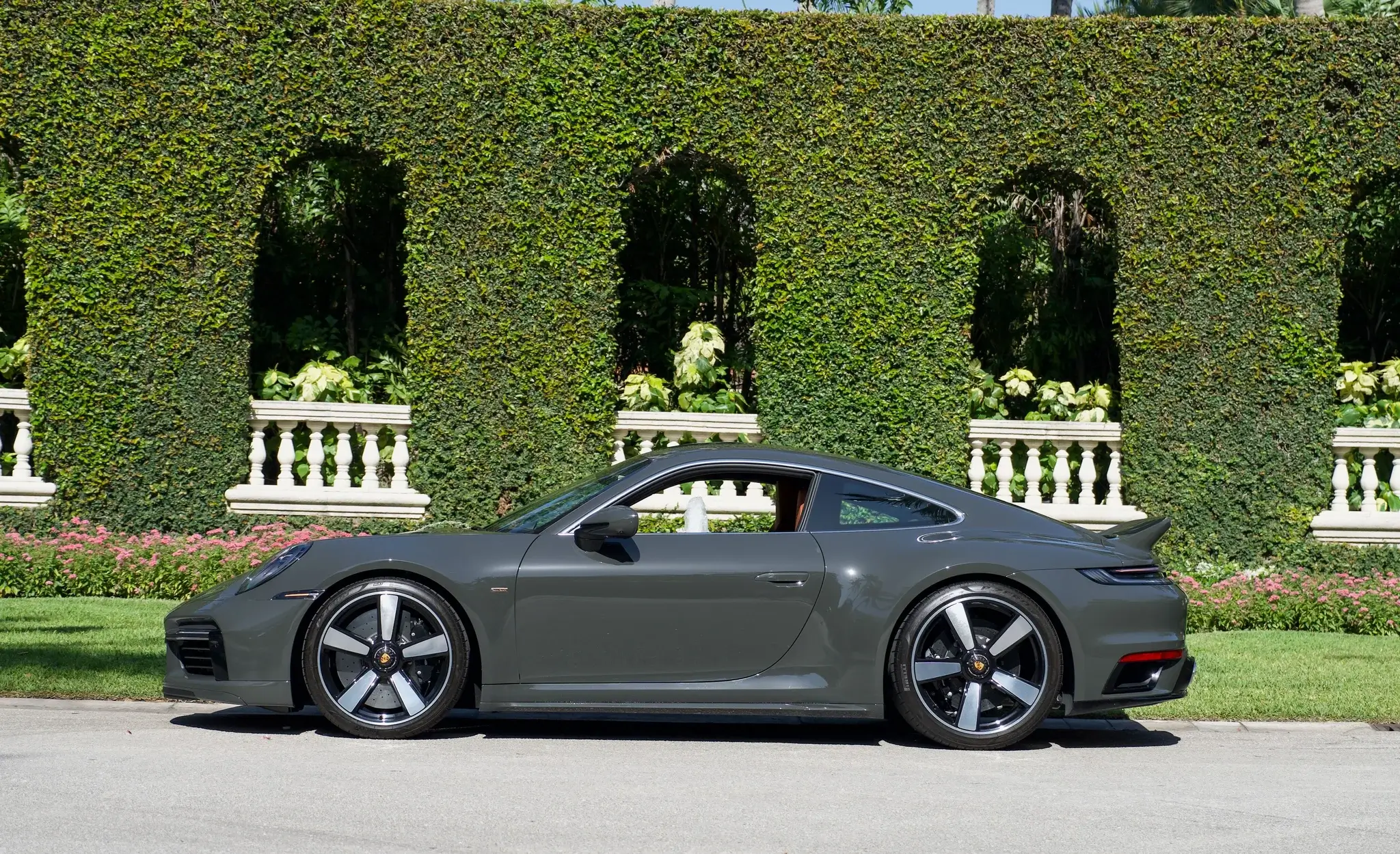 850-Mile PTS Slate Grey 2023 Porsche 911 Sport Classic | PCARMARKET