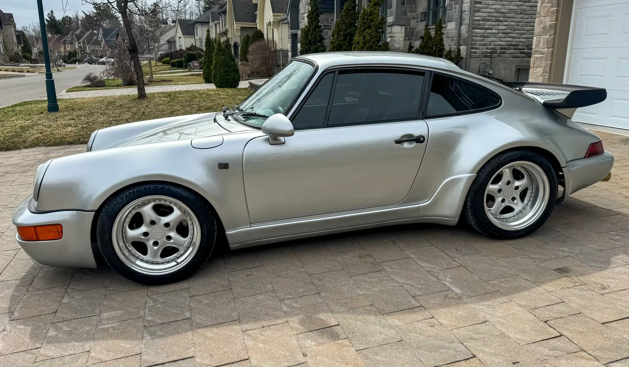 ポルノスター 1984 Porsche 930 Turbo Coupe 964-Style Modified | PCARMARKET