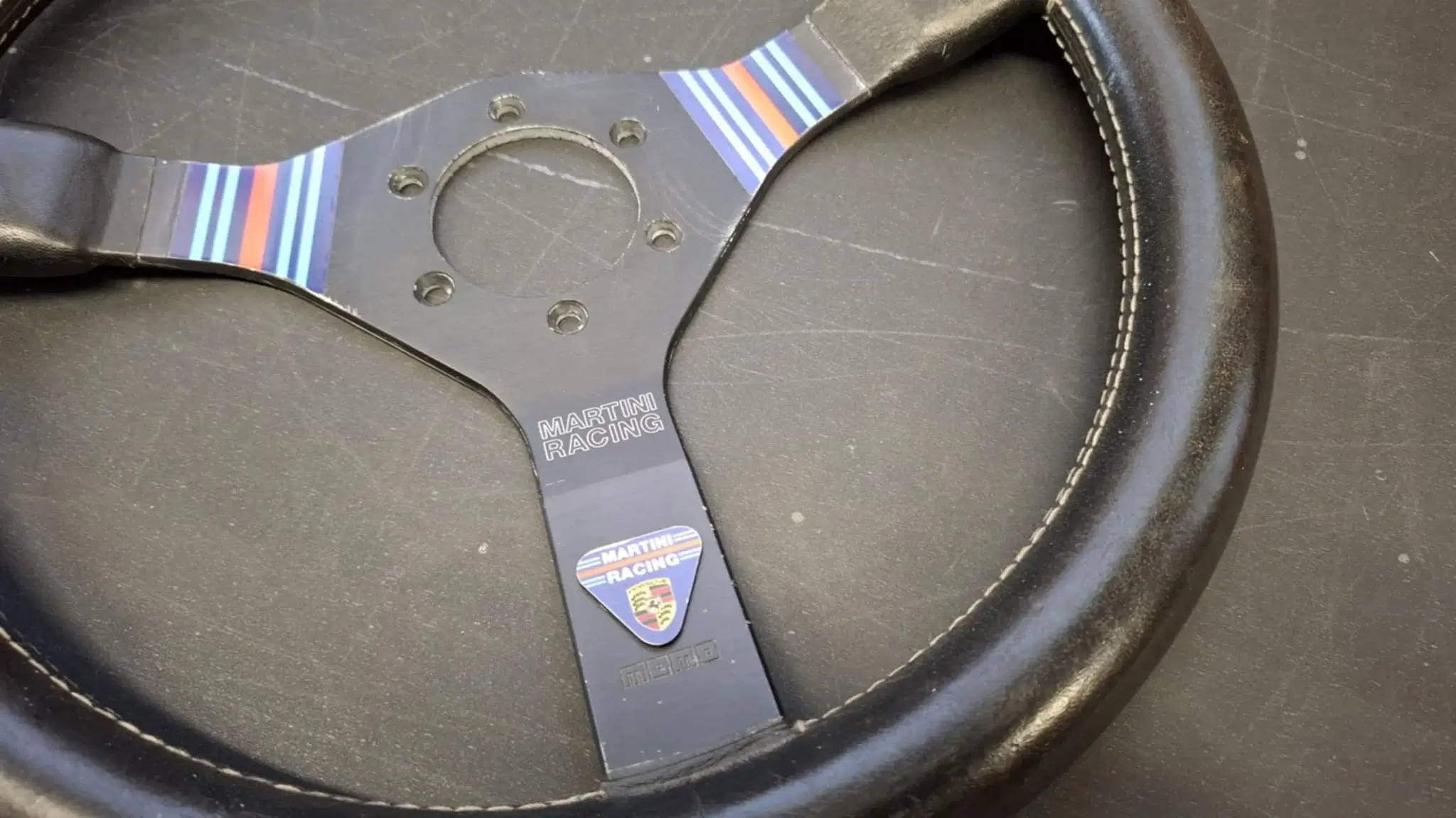 MOMO MARTINI RACING 　マルティニ　レーシング　バージョン NR - Porsche Martini Racing Momo 360mm Steering Wheel | PCARMARKET
