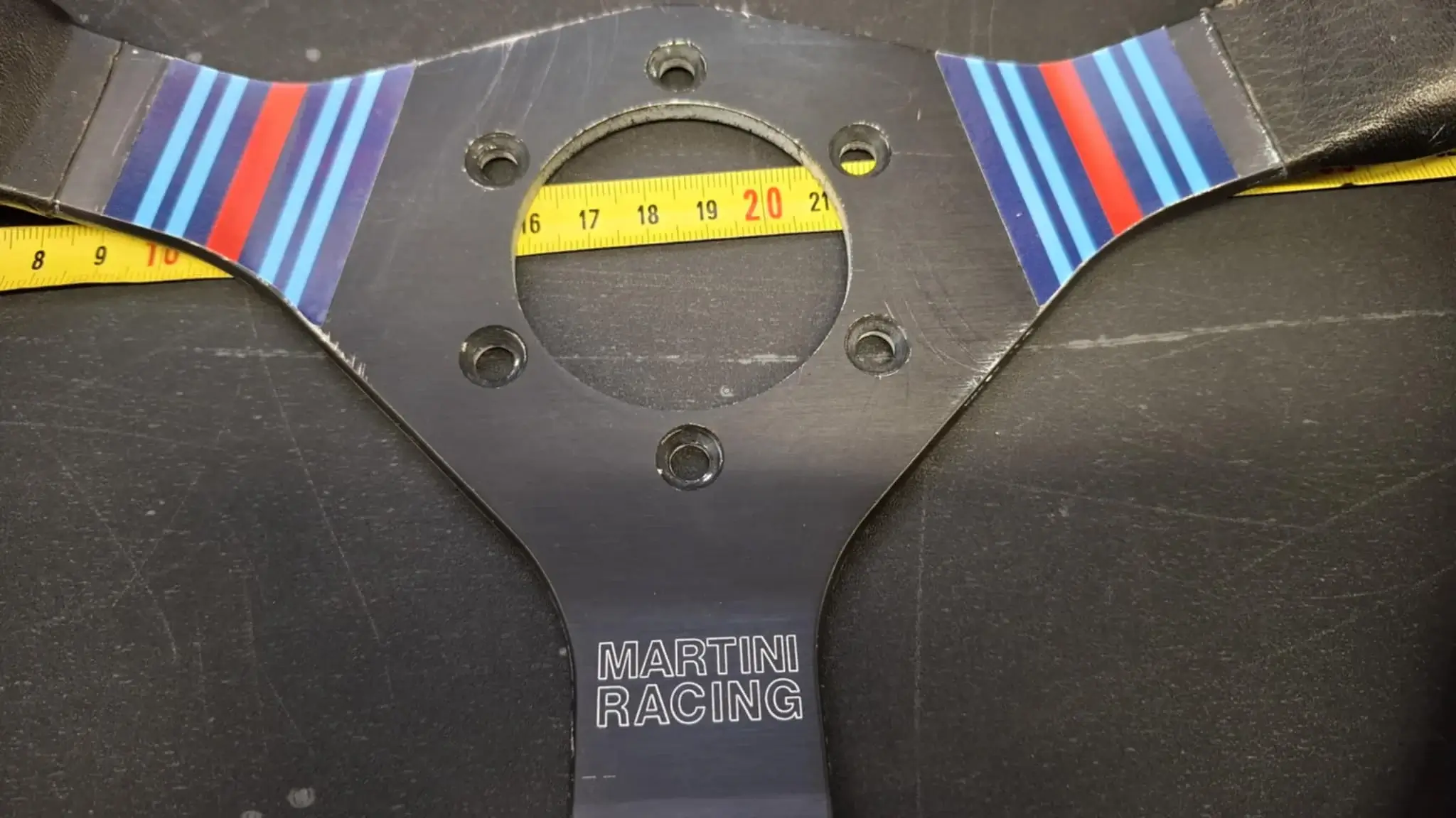 車 MOMO MARTINI RACING マルティニ レーシング バージョン