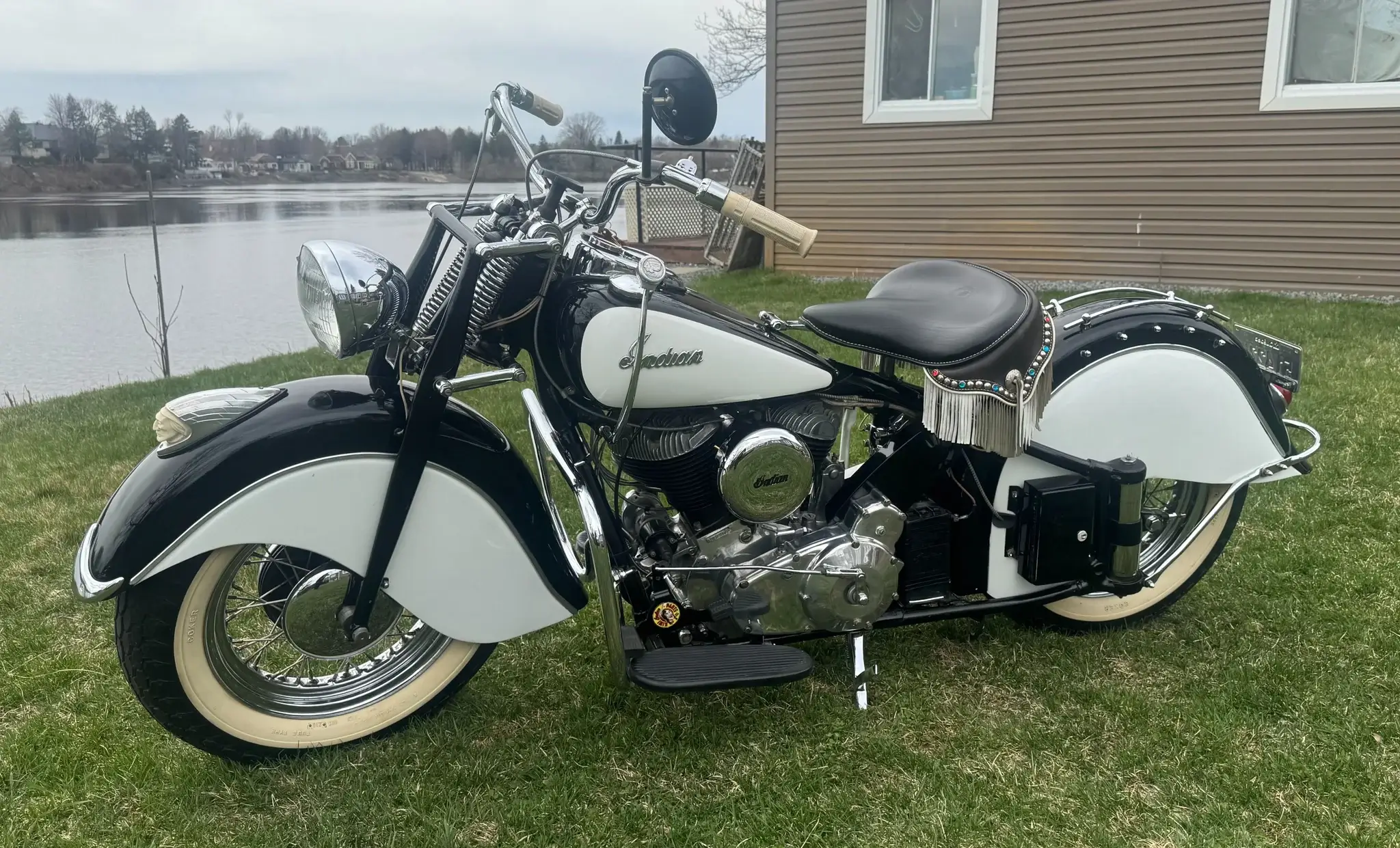 Indian Chief ヴィンテージ バイク スポット ライト ペア 1947 【公式
