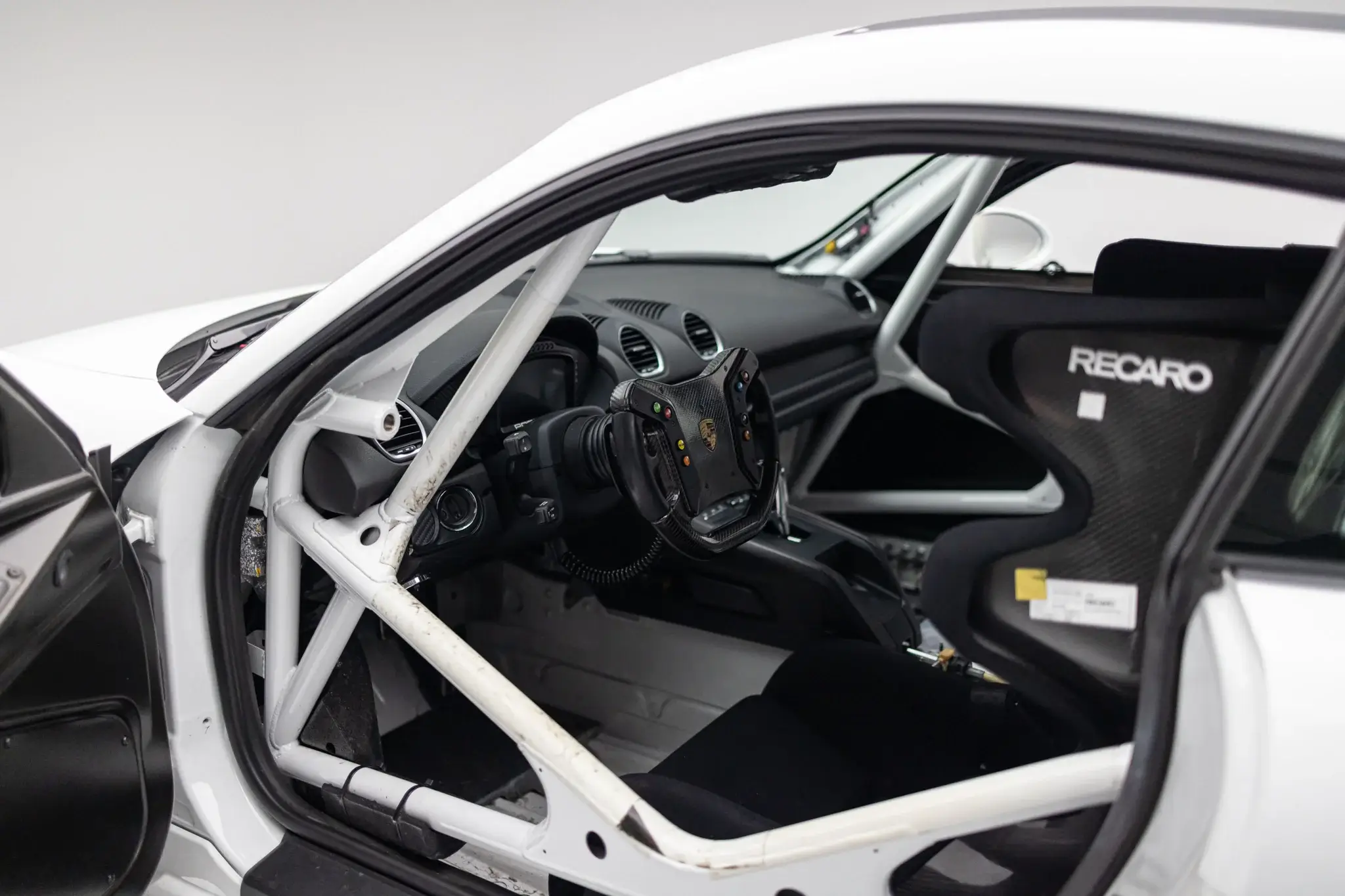 2019 Porsche 718 Cayman GT4 Clubsport | PCARMARKET