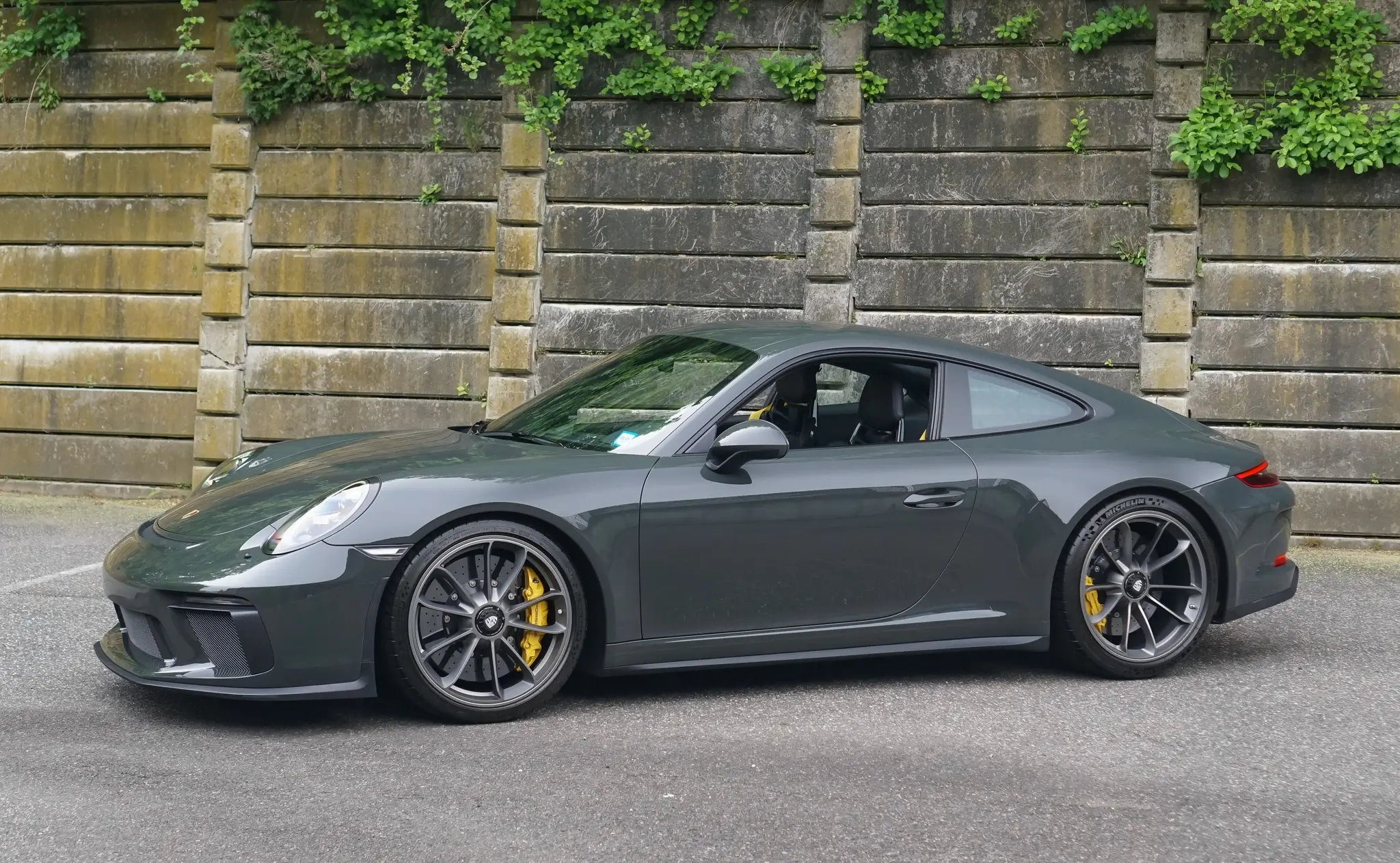 NO RESERVE Paint to Sample Slate Grey 2k-Mile 2018 Porsche 991.2