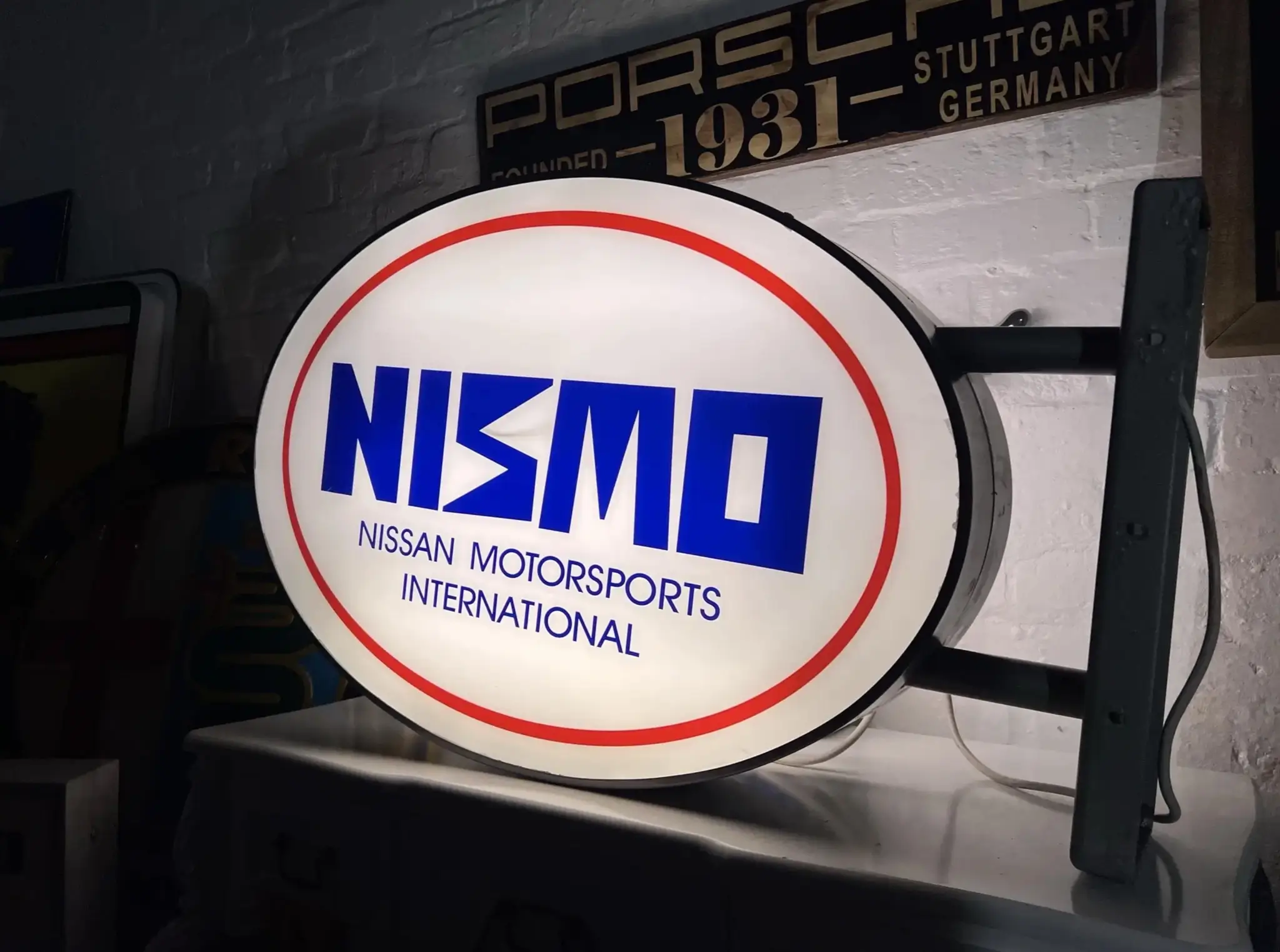 NISMO（看板） MarketPlace: 1990's Illuminated NISMO Dealership Sign | PCARMARKET