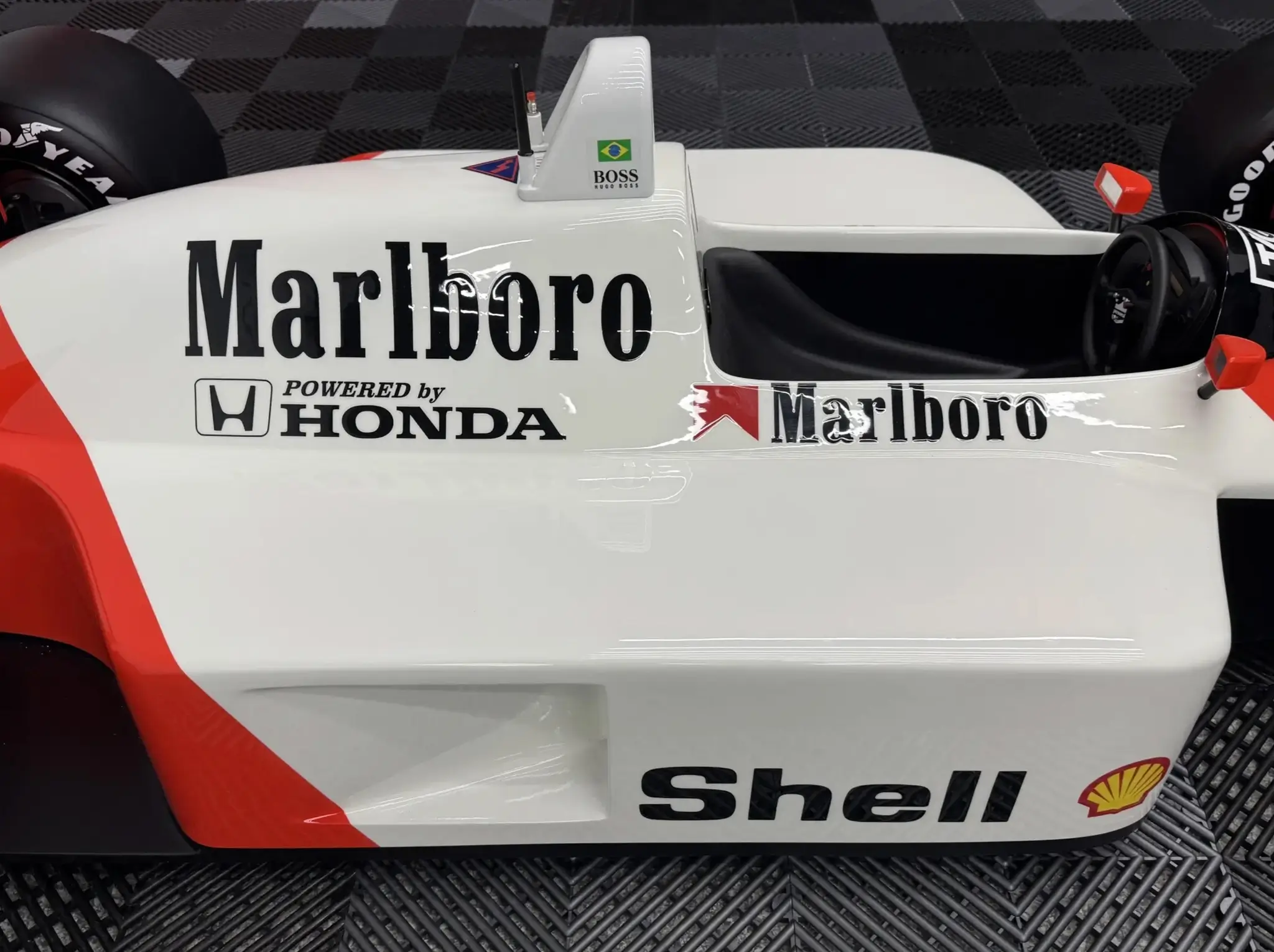 MarketPlace: 1988 McLaren MP4/4 Marlboro / Senna Livery 1:2 Scale