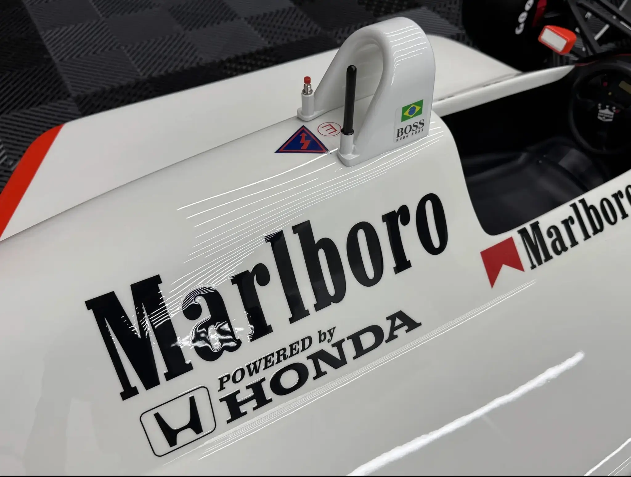 MarketPlace: 1988 McLaren MP4/4 Marlboro / Senna Livery 1:2 Scale
