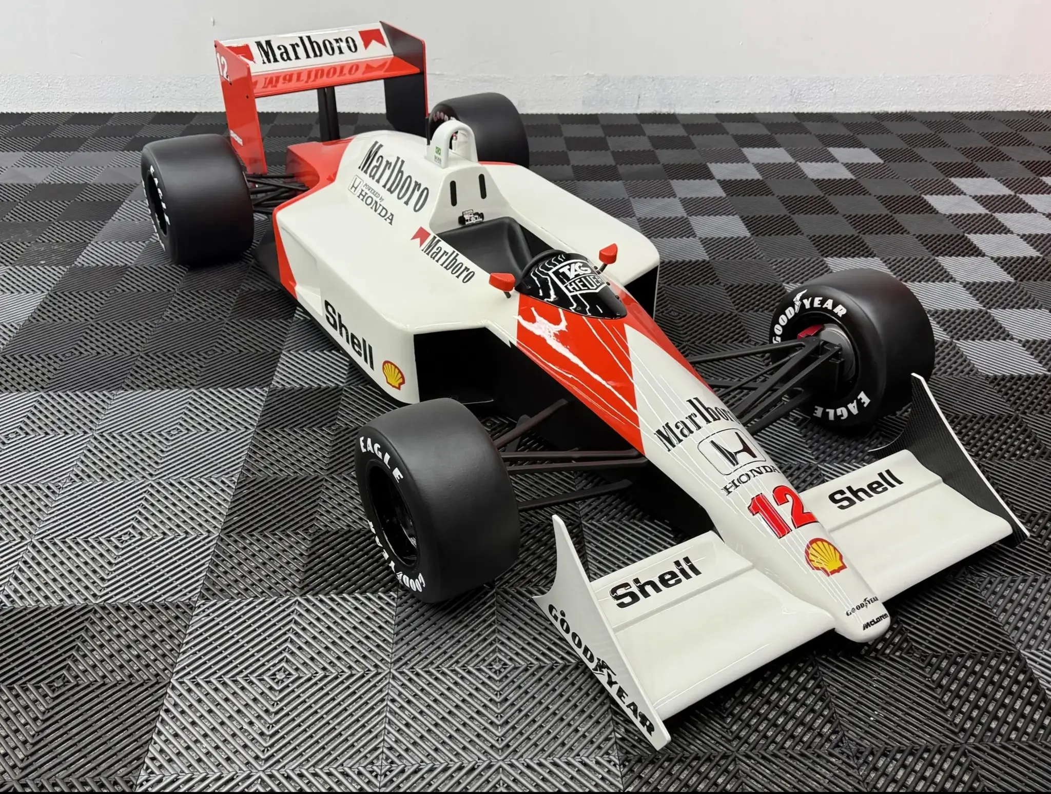 MarketPlace: 1988 McLaren MP4/4 Marlboro / Senna Livery 1:2 Scale