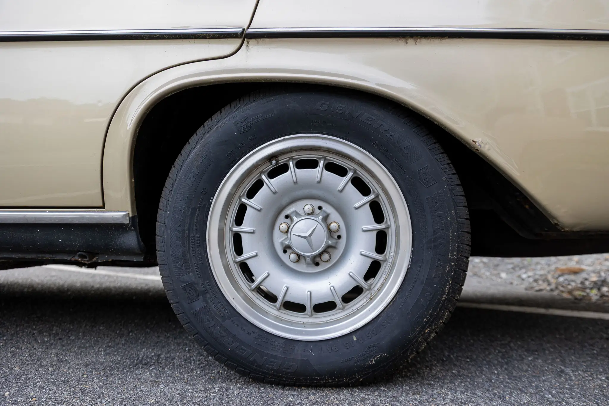NO RESERVE 1971 Mercedes-Benz 300SEL 6.3 | PCARMARKET