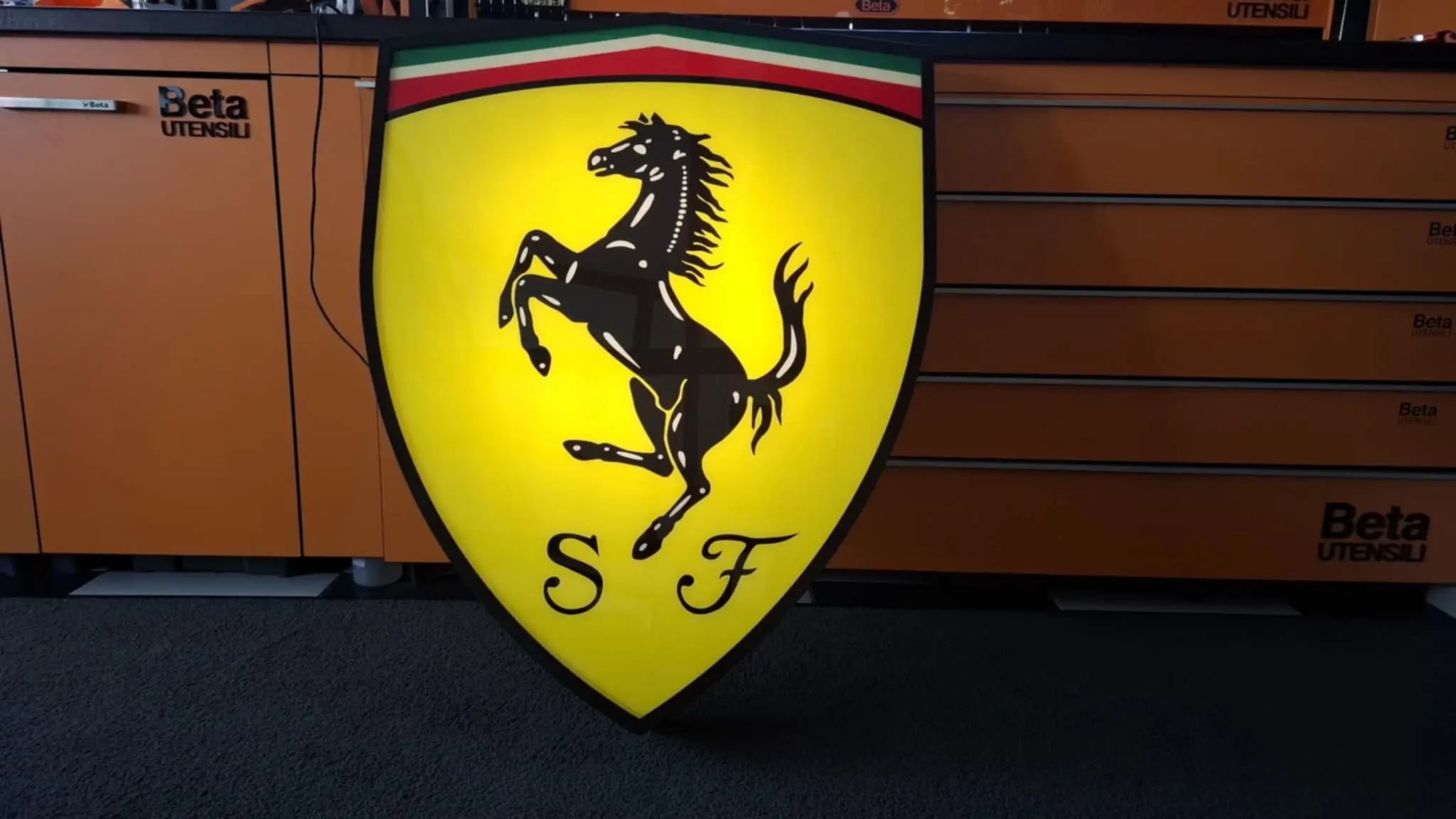 No Reserve Illuminated Ferrari Crest Sign | PCARMARKET