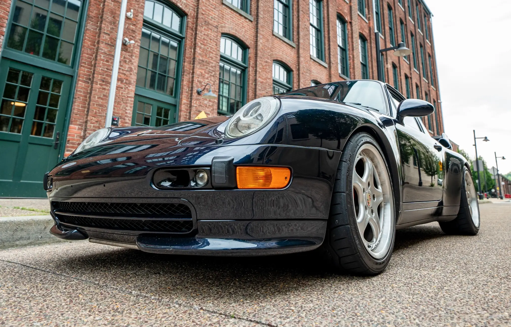 かずお　MBC MarketPlace: Modified 1995 Porsche 993 Carrera Coupe 6-Speed