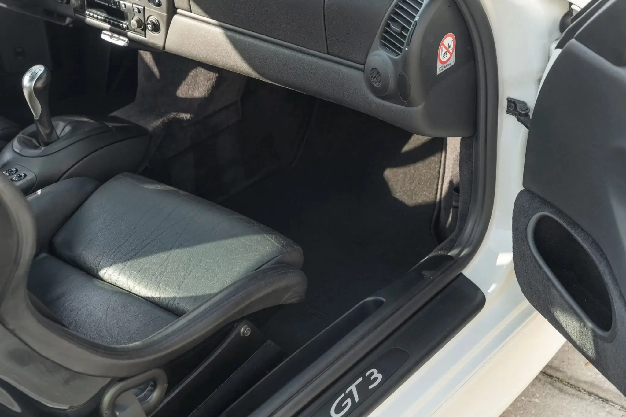 RoW 27k-Mile 2000 Porsche 996 GT3 | PCARMARKET