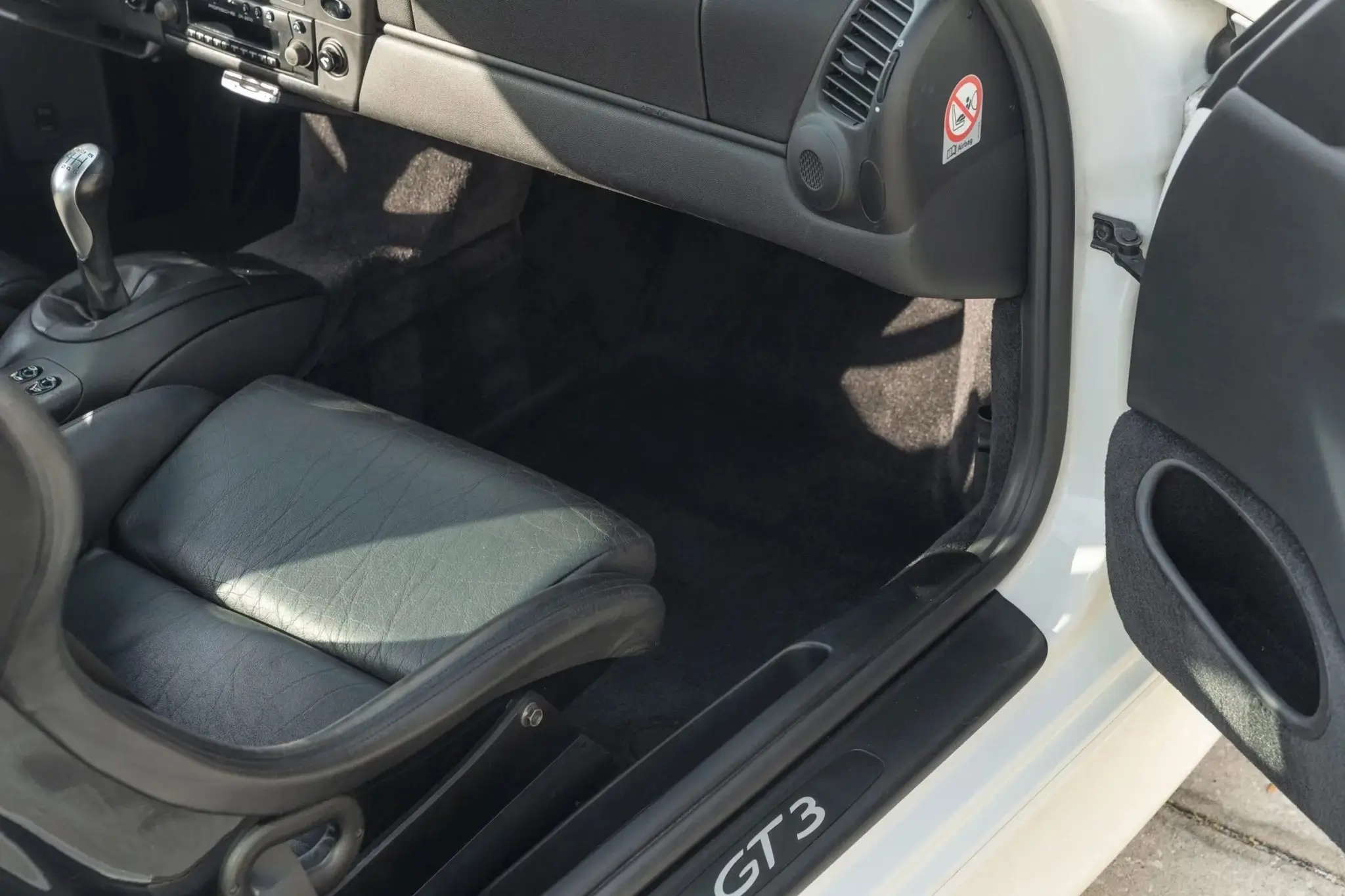 RoW 27k-Mile 2000 Porsche 996 GT3 | PCARMARKET