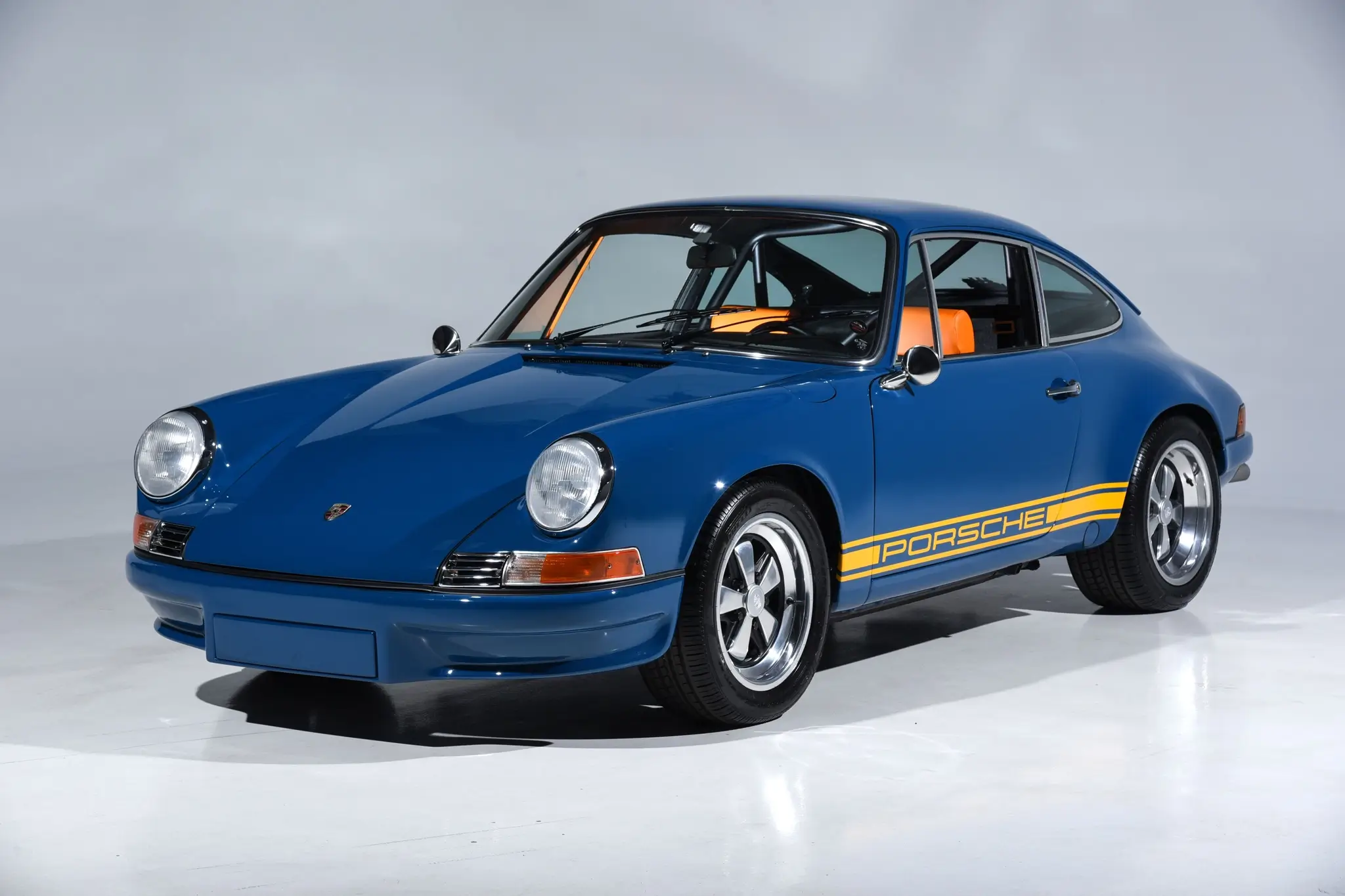 MarketPlace: Albert Blue 1971 Porsche 911T Coupe 5-Speed Modified