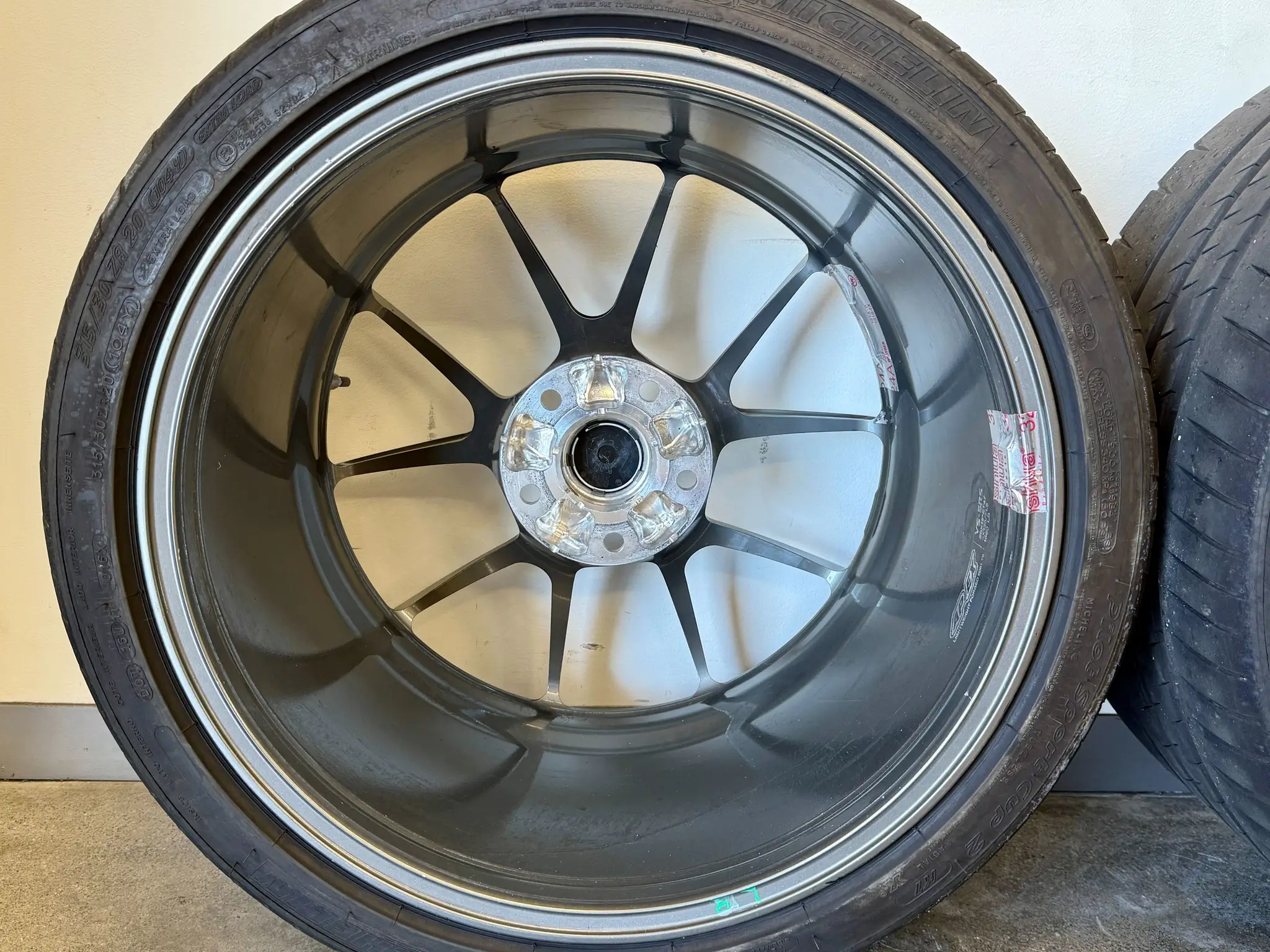 No Reserve 20