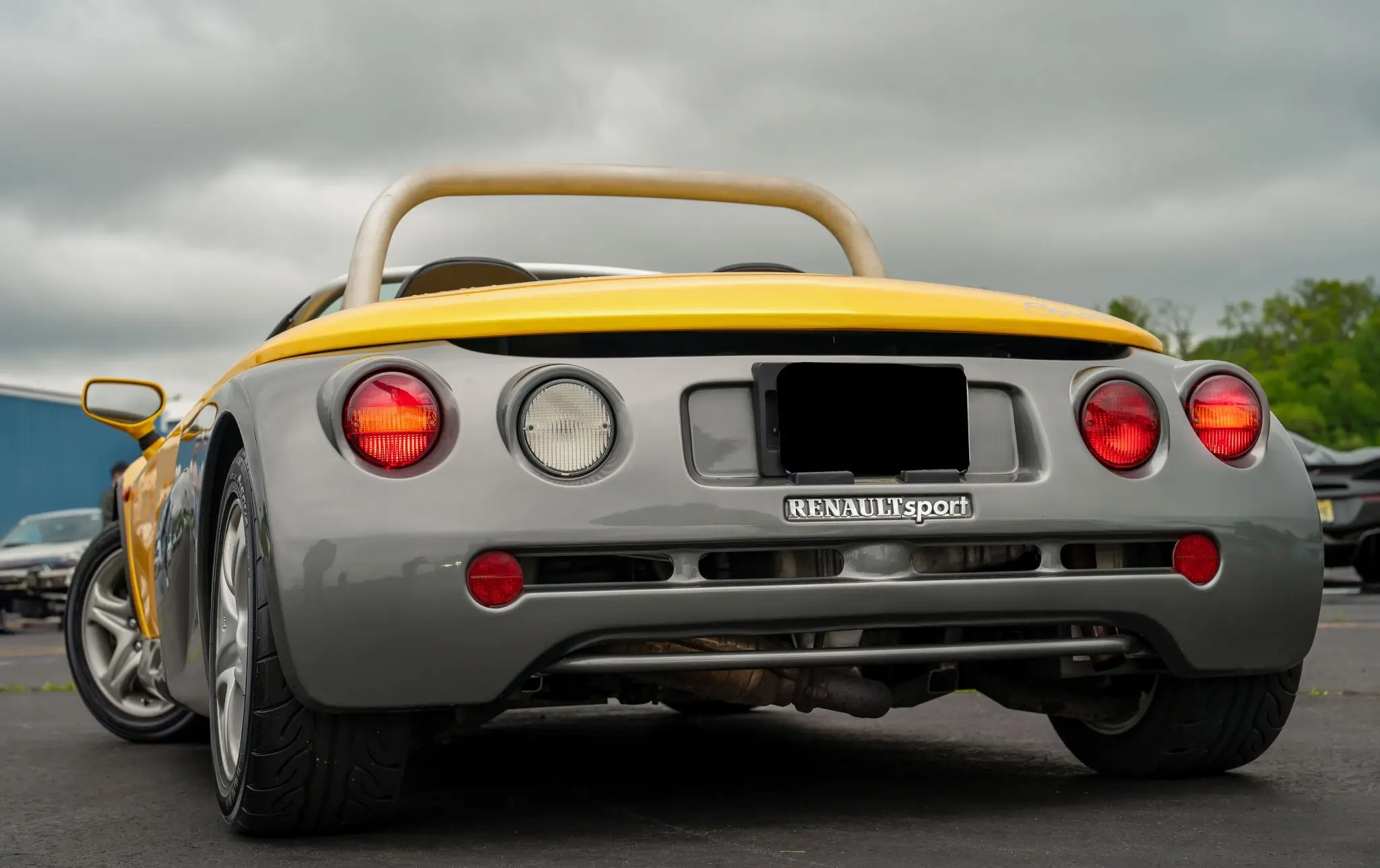 MarketPlace: 11k-Mile 1996 Renault Sport Spider | PCARMARKET