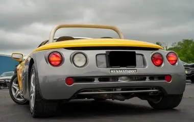 MarketPlace: 11k-Mile 1996 Renault Sport Spider | PCARMARKET