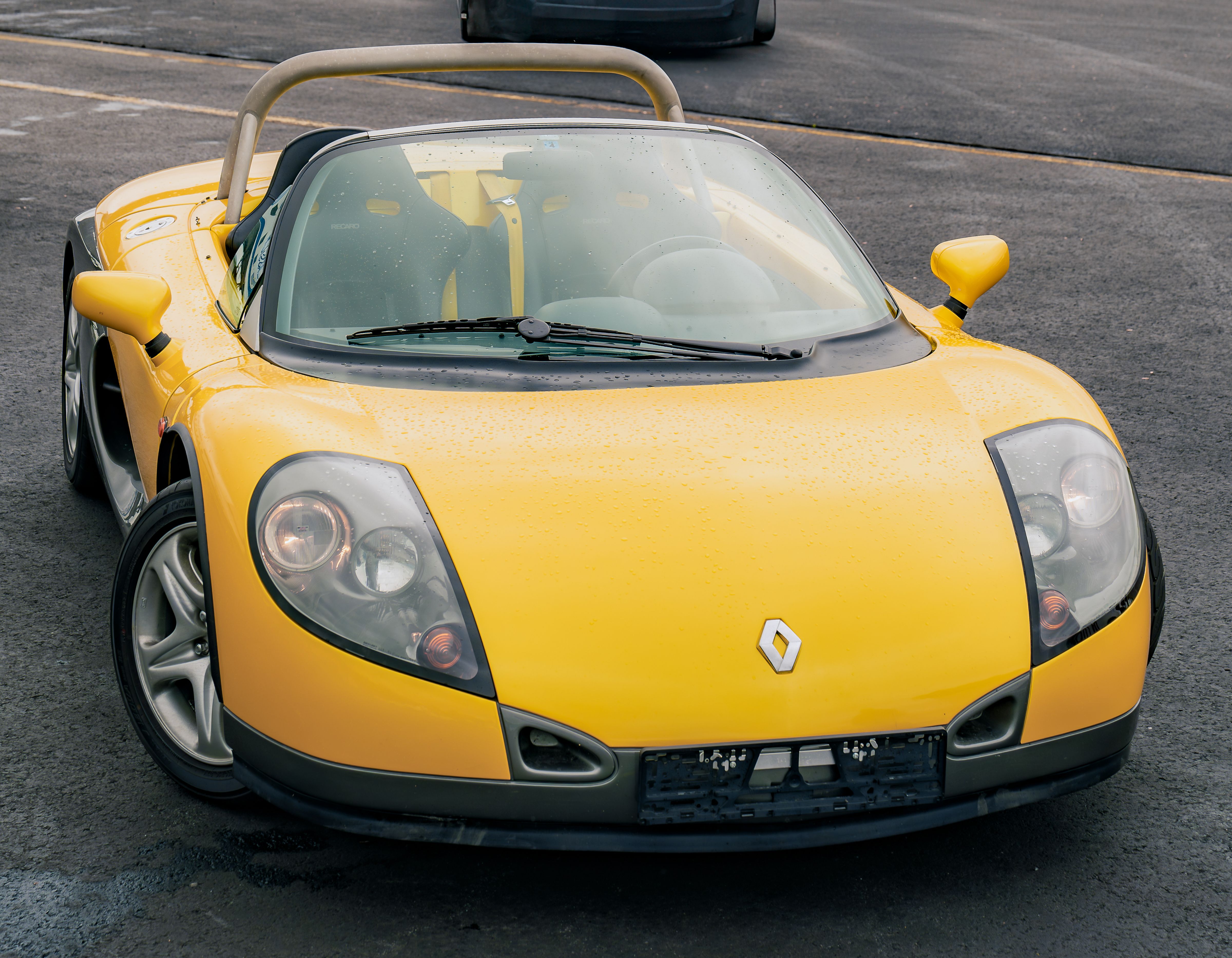 1/18 ルノー スポーツ スパイダー 1996 イエロー Renault SS 1/18 ルノー スポーツ スパイダー 1996 イエロー Renault SS Amazon.co