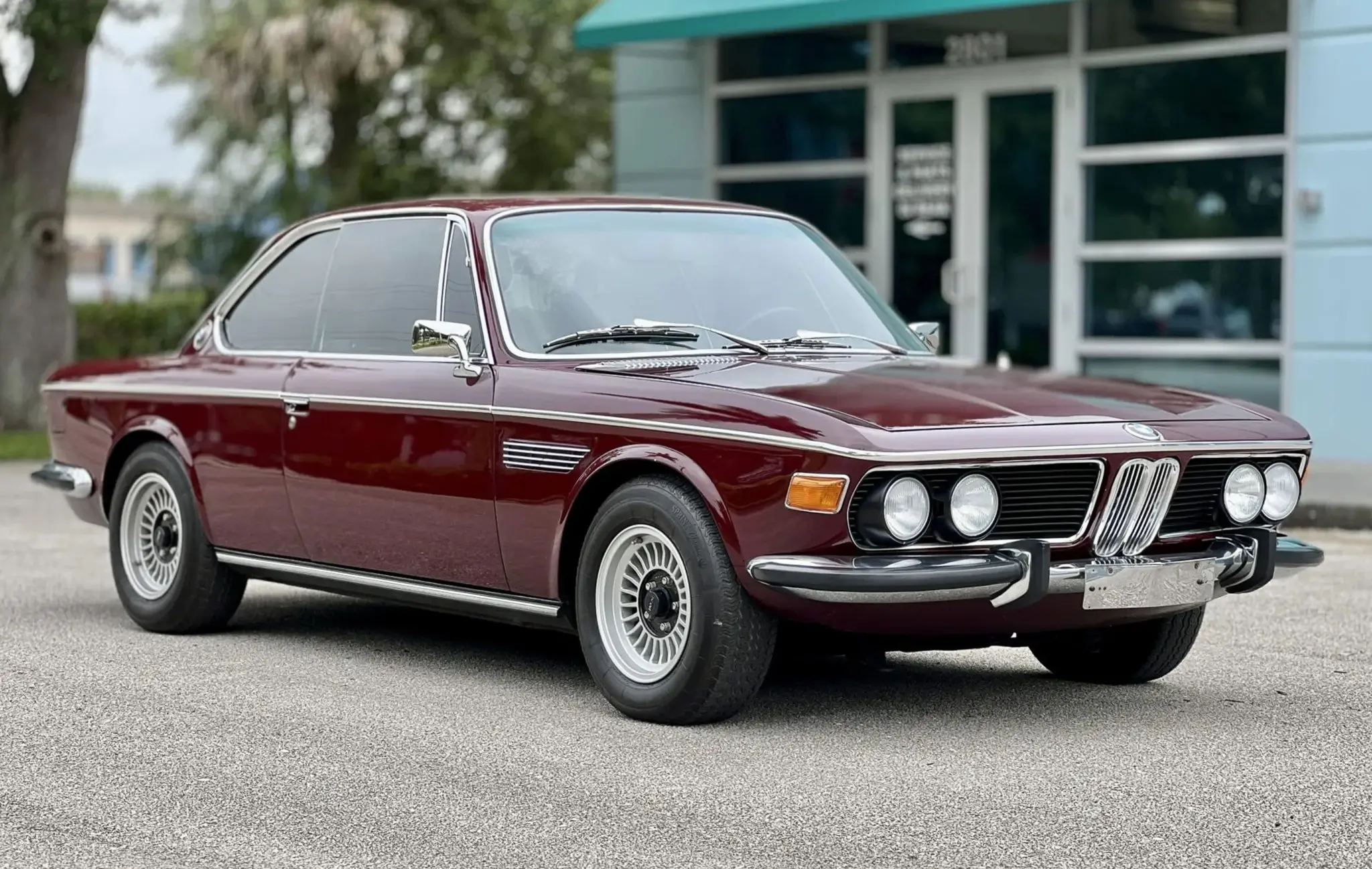 1/18  3.0 CSI（E9）クーペ 1972 ホワイト 希少美品 1972 BMW 3.0 CSi | PCARMARKET