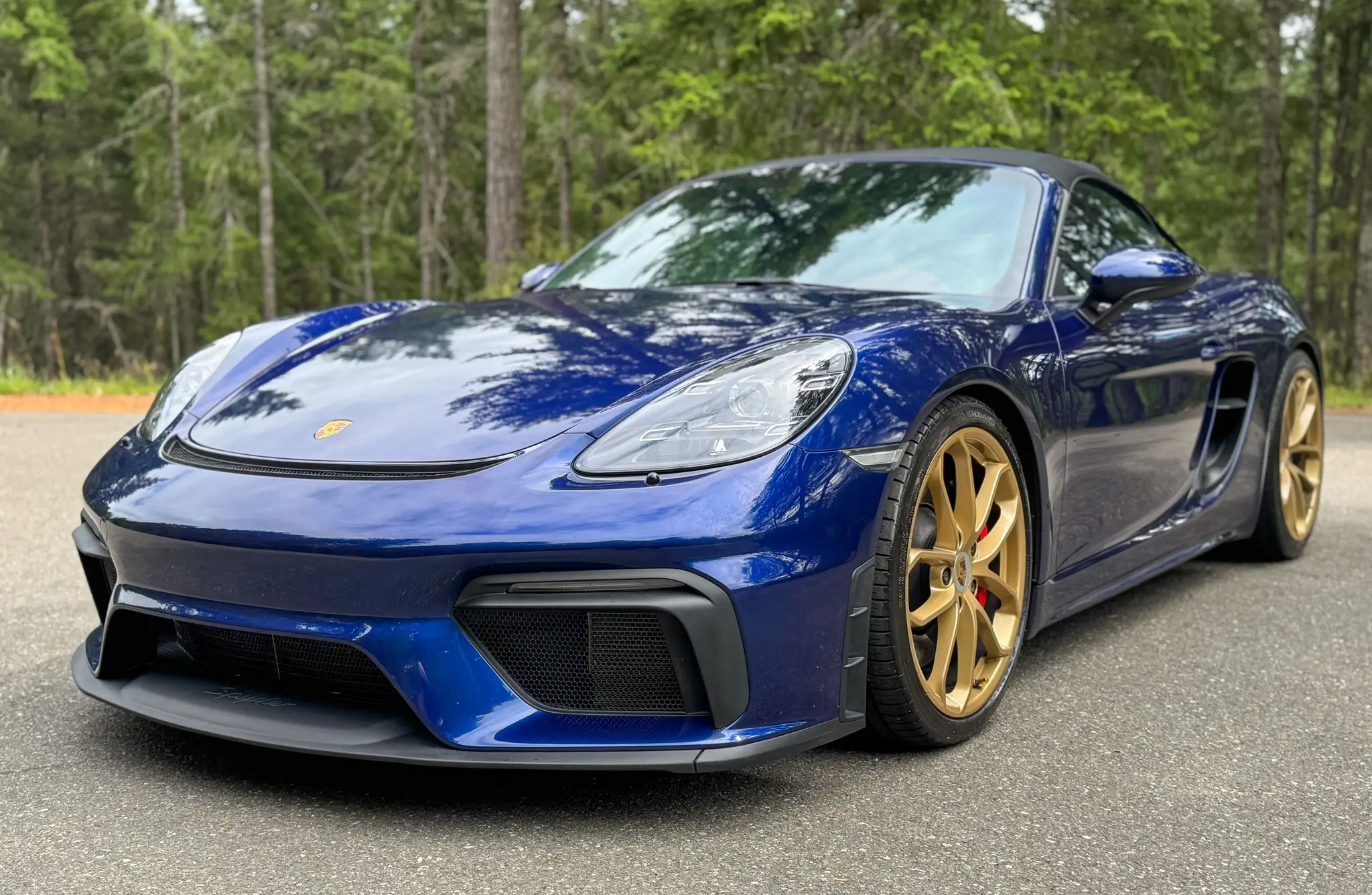 10k-Mile 2022 Porsche 718 Spyder w/ Classic Interior | PCARMARKET