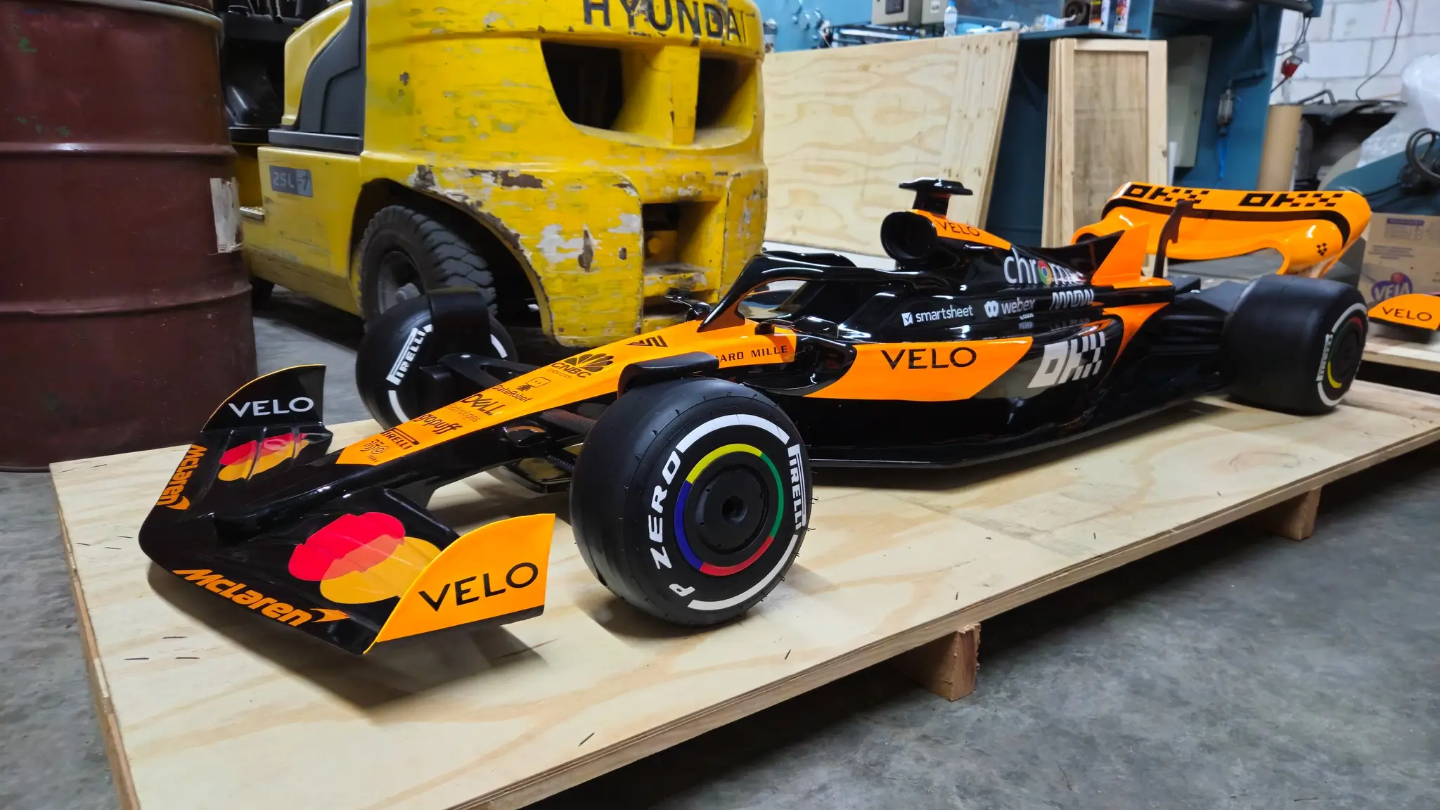 F1 McLaren MCL 1:2 Scale Model | PCARMARKET