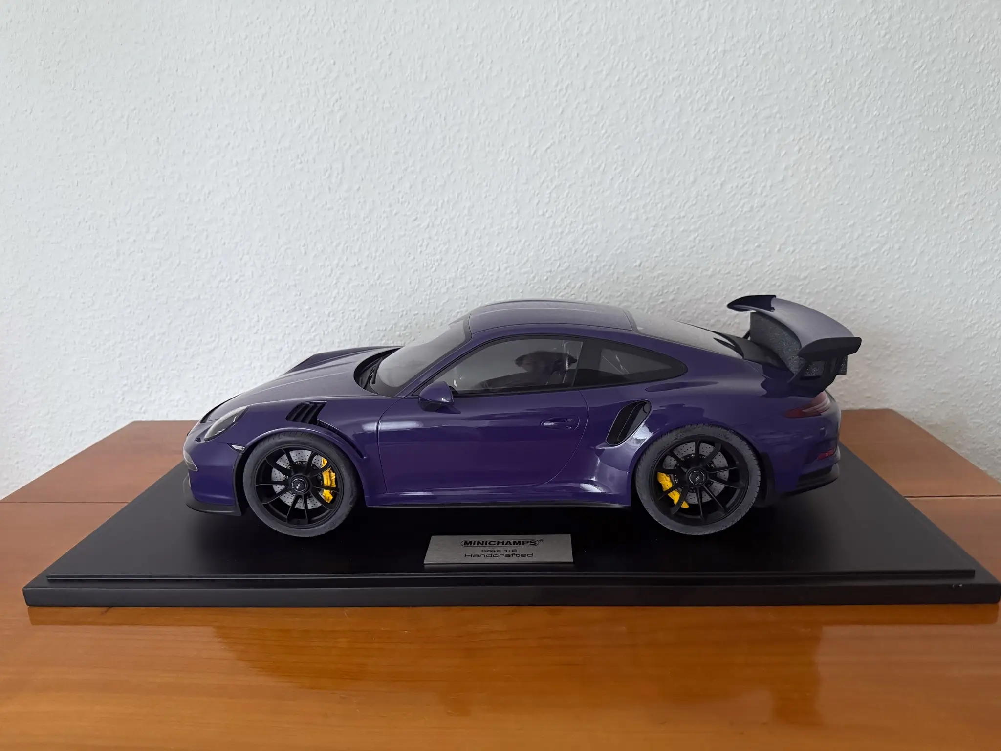 MarketPlace: 2016 Minichamps Porsche 911 991.1 GT3RS Ultraviolet 1