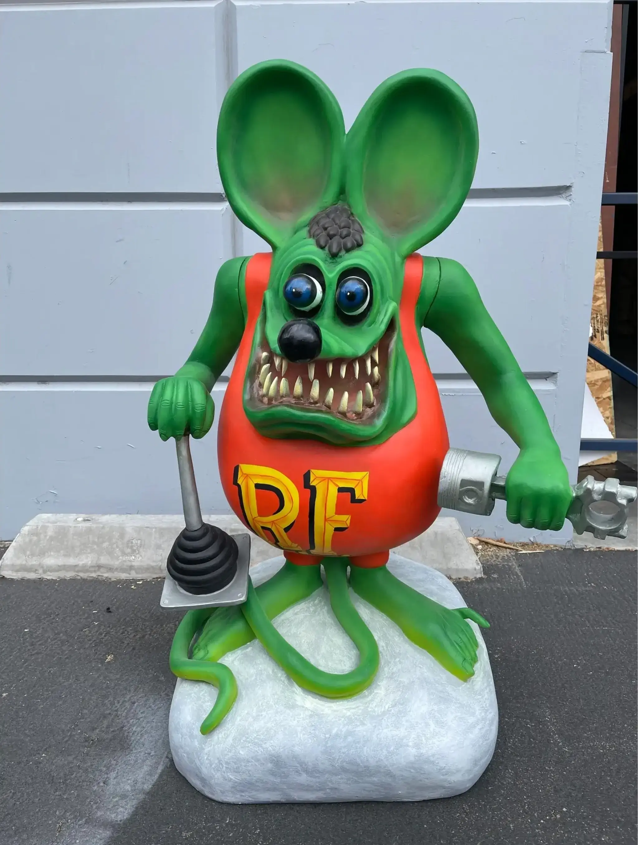 MarketPlace: Rat Fink Fiberglass Statue | PCARMARKET