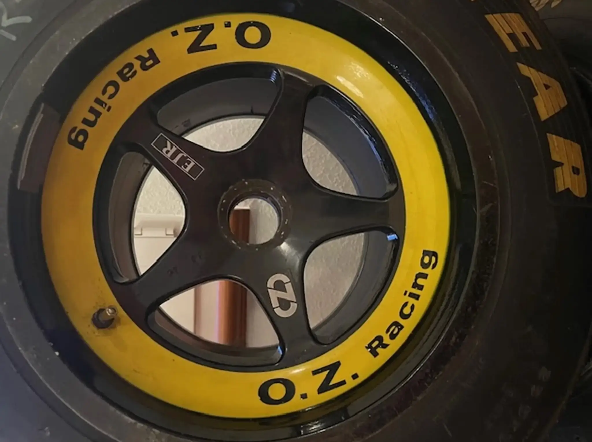 MarketPlace: Jordan F1 Team 191/192 Formula 1 Car Wheel Set with