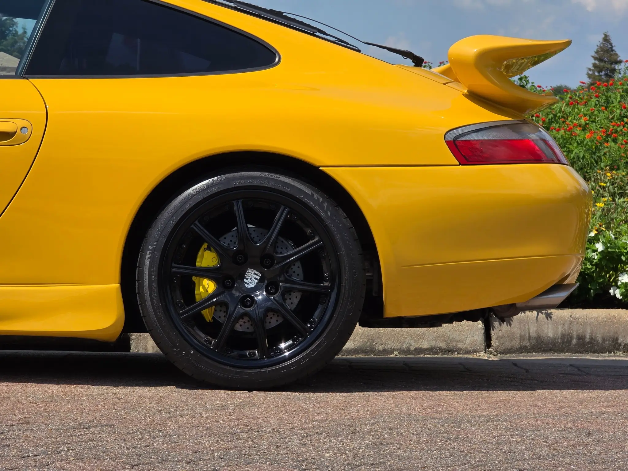 MarketPlace: 35k-Mile Japanese-Market 1999 Porsche 996 Carrera