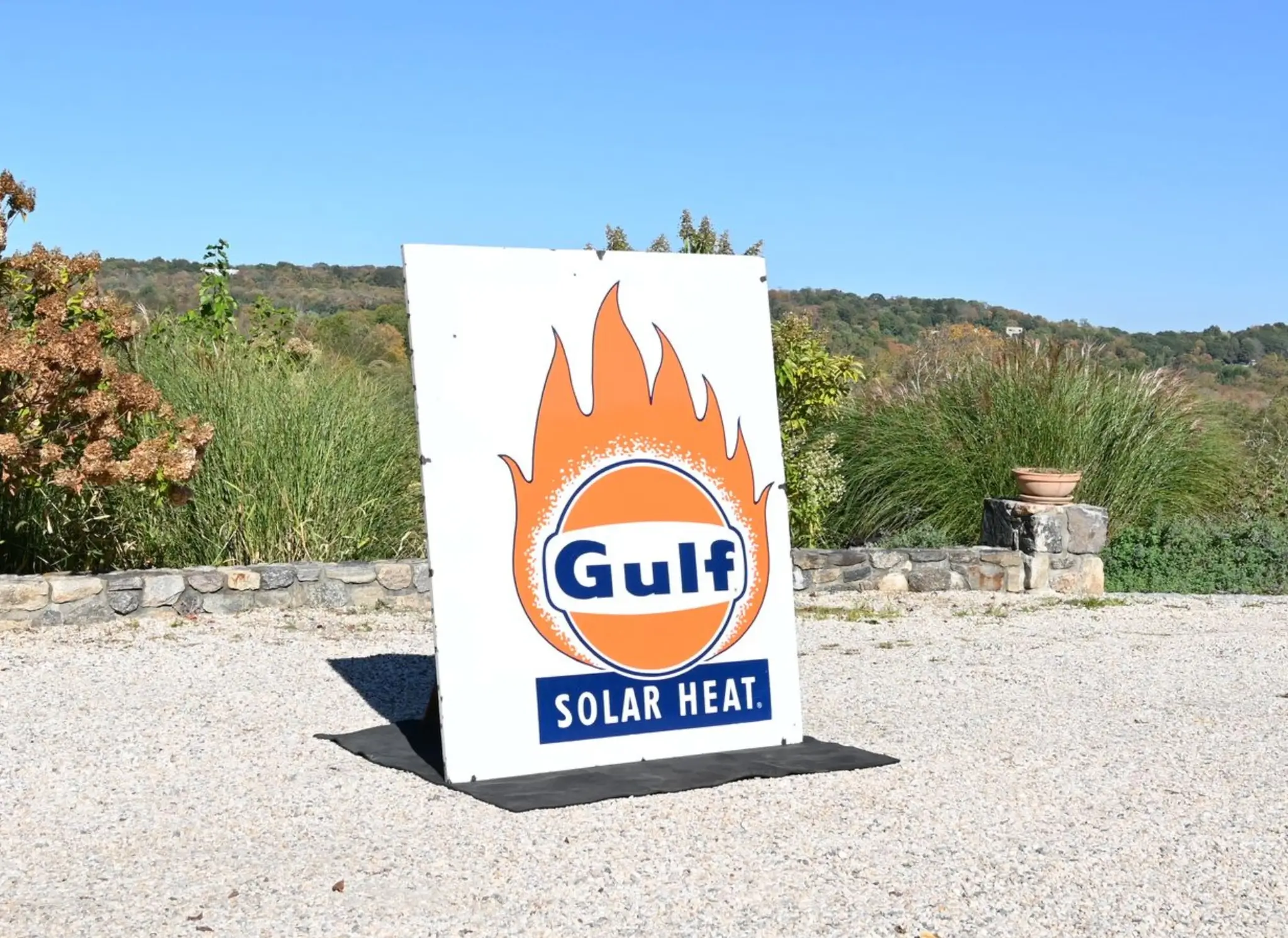 Gulf サイン付き　クッション MarketPlace: No Reserve 1960's Gulf Solar Heat Porcelain Sign