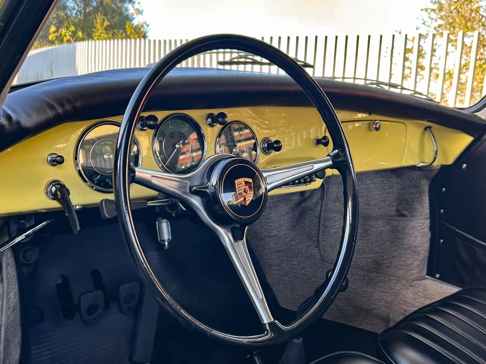 Porsche 356 CLUB JAPAN リヤフードバッチ MarketPlace: 1961 Porsche 356B Karmann Notchback Coupe | PCARMARKET