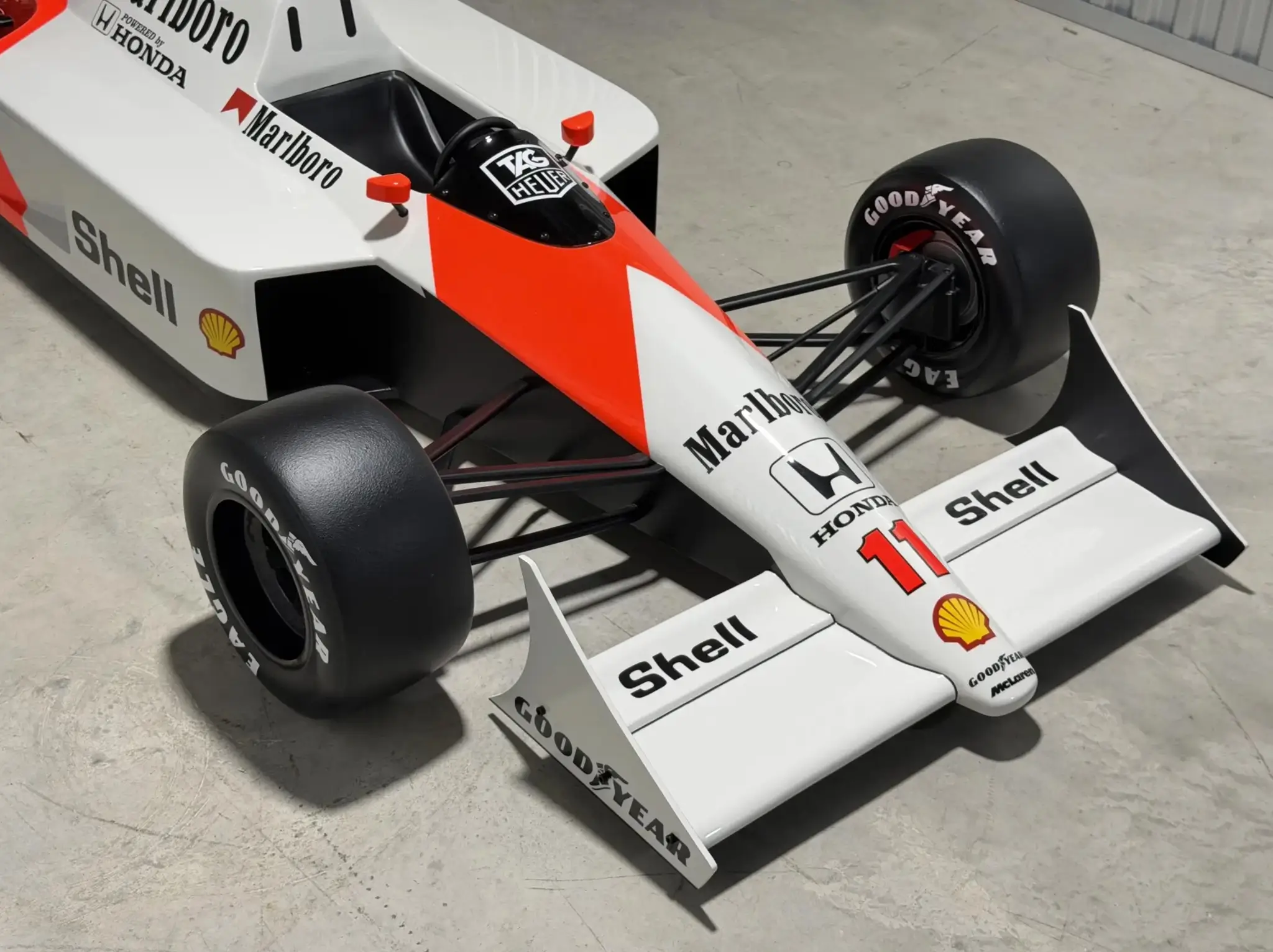 MarketPlace: 1988 McLaren MP4/4 1:2 Scale Alain Prost Model F1 Car