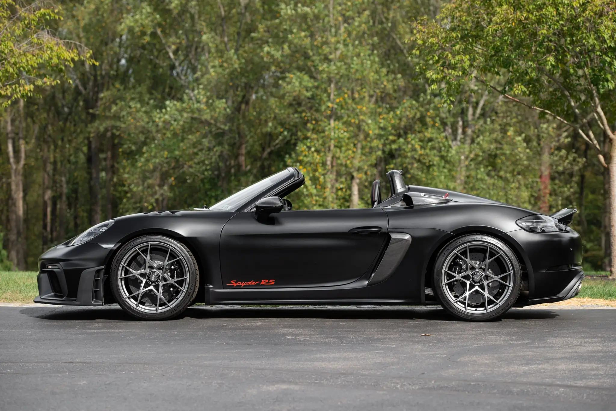 MarketPlace: 2025 Porsche 718 Spyder RS Weissach Package | PCARMARKET