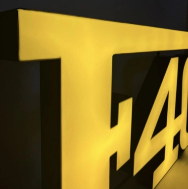 MarketPlace: Ferrari F40 Illuminated Sign | PCARMARKET