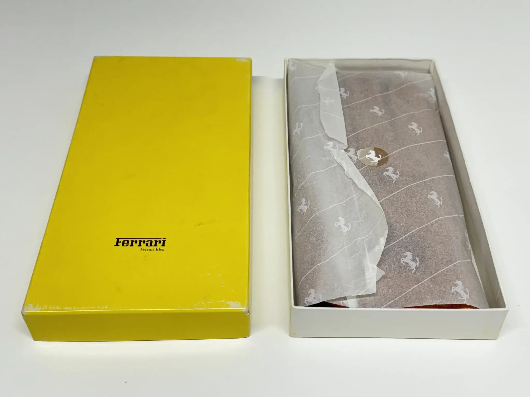 MP: Collection of Ferrari Decorative Accessories | PCARMARKET