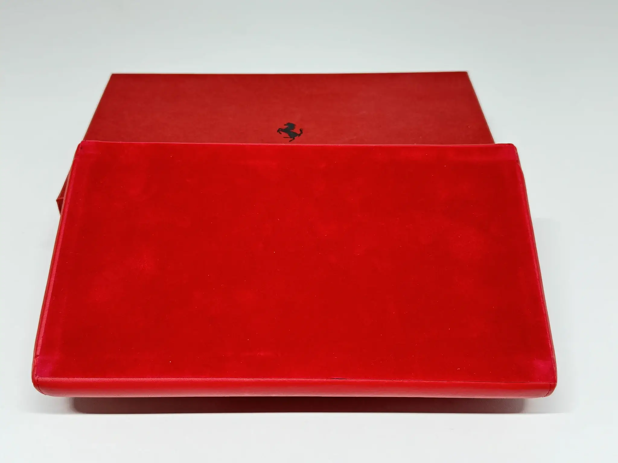 MP: Collection of Ferrari Decorative Accessories | PCARMARKET