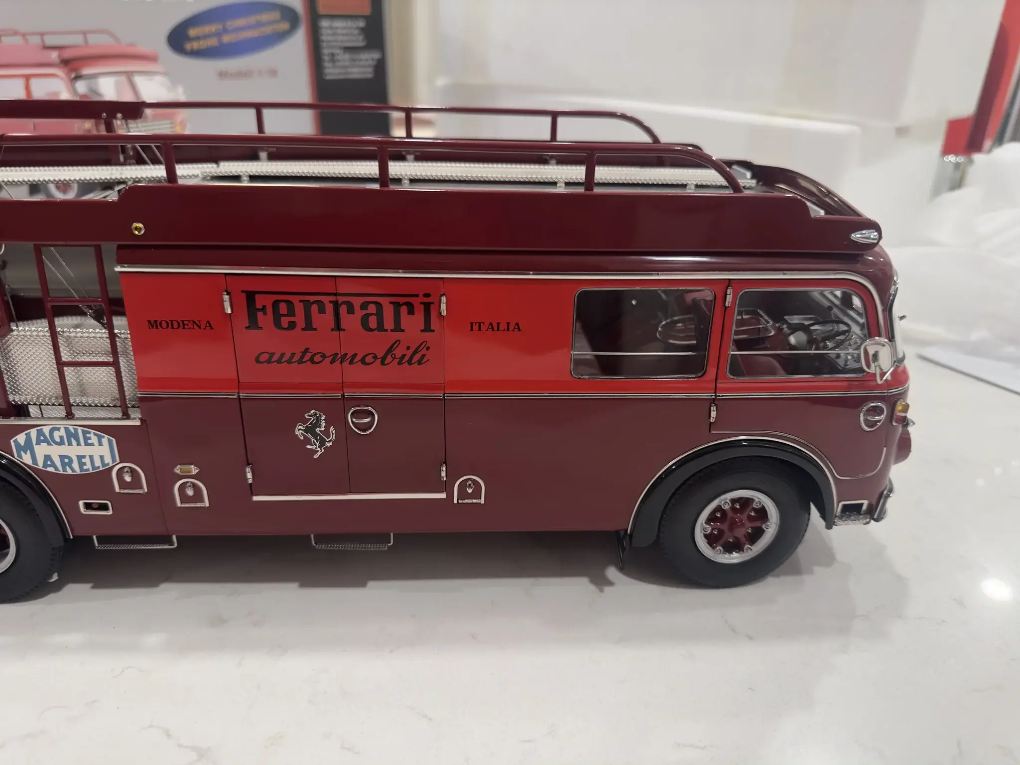 MP: CMC Ferrari Race Car Transporter 1:18 Scale | PCARMARKET