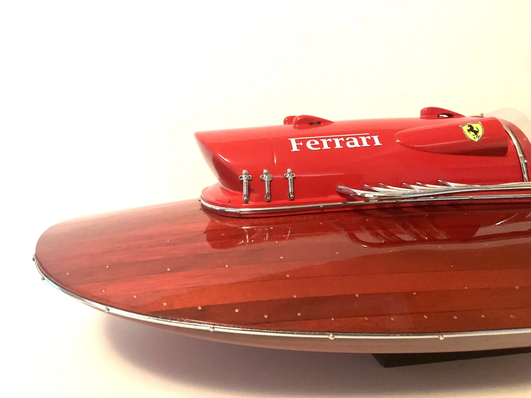 No Reserve Ferrari Arno XI Racing Boat Model | PCARMARKET