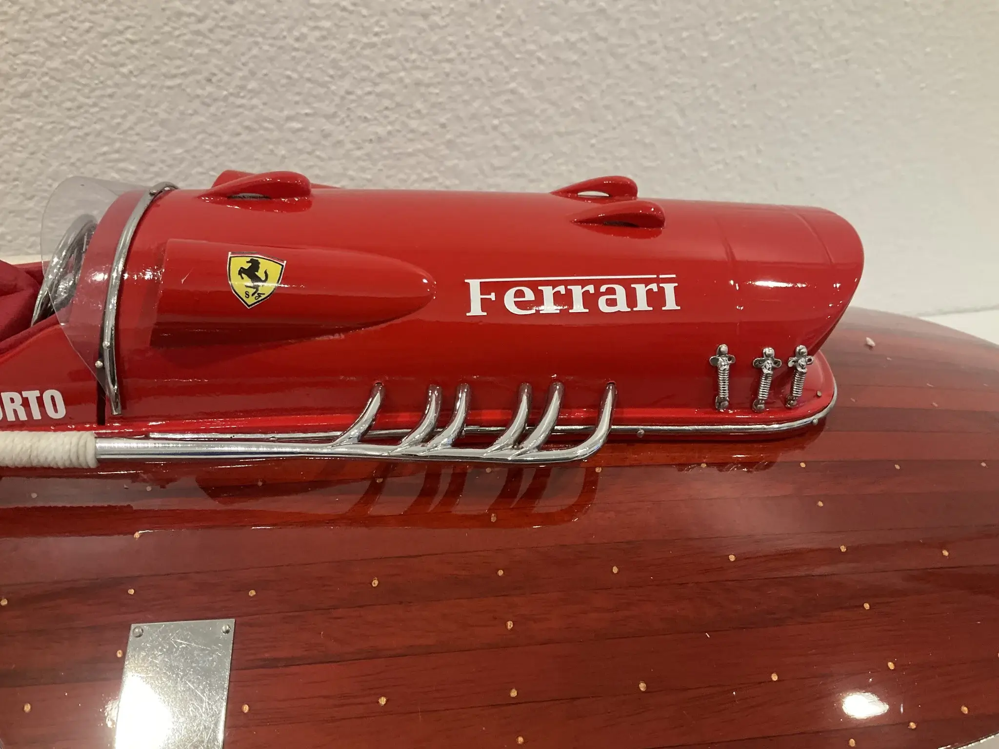 No Reserve Ferrari Arno XI Racing Boat Model | PCARMARKET