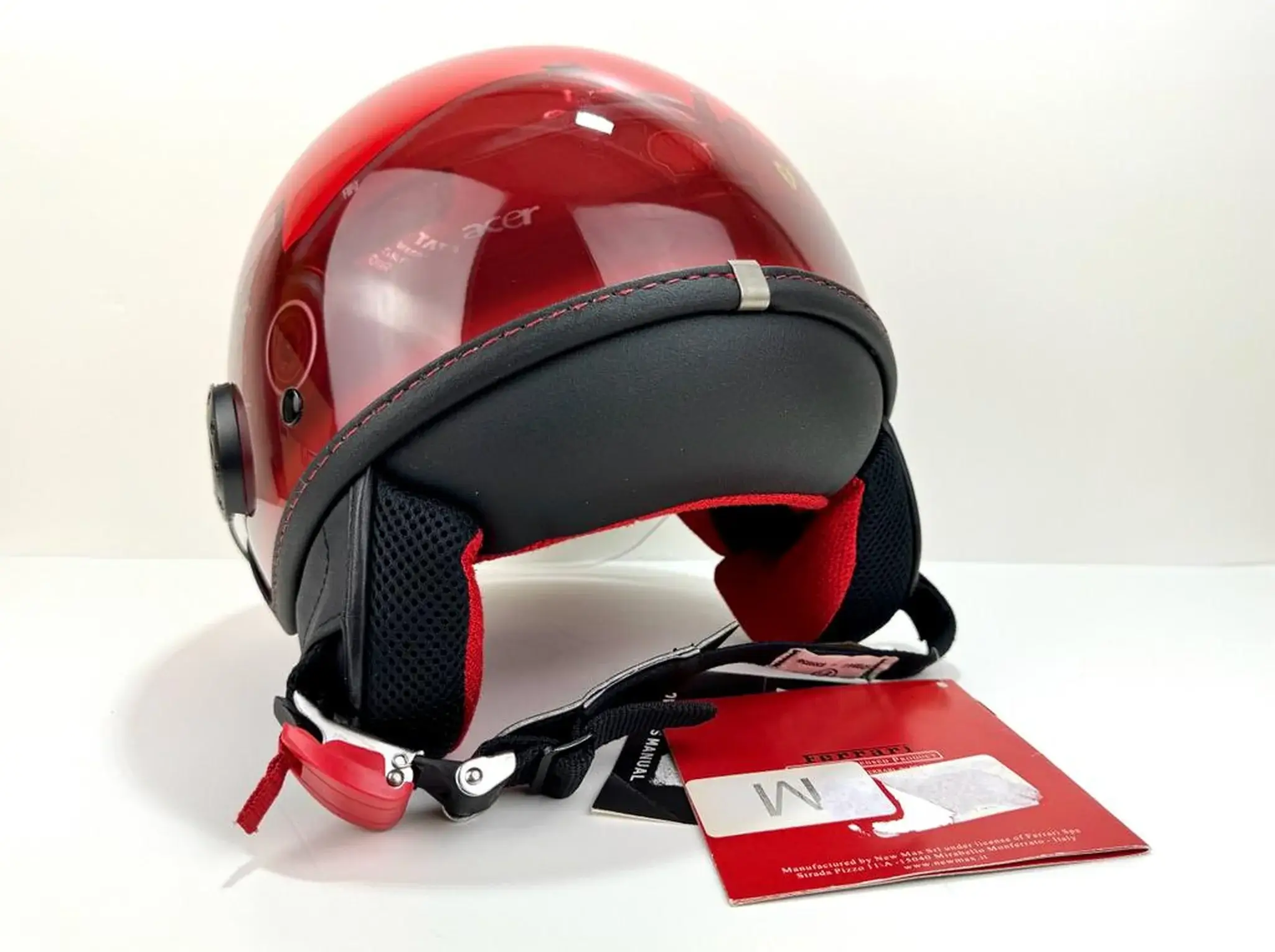 No Reserve Ferrari F60 Helmet | PCARMARKET
