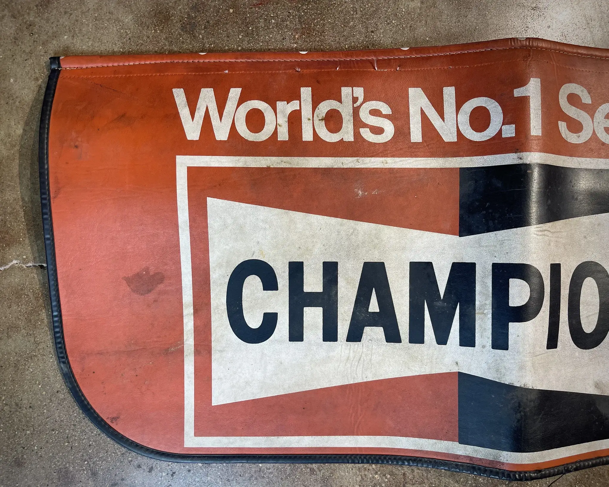t*m様 1970s CHAMPION SPARKPLUGS フェンダーカバー No Reserve Vintage Champion Spark Plugs Fender Cover | PCARMARKET