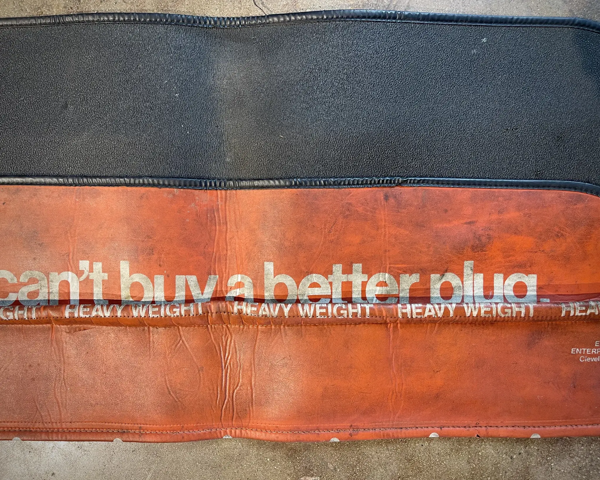 t*m様 1970s CHAMPION SPARKPLUGS フェンダーカバー No Reserve Vintage Champion Spark Plugs Fender Cover | PCARMARKET