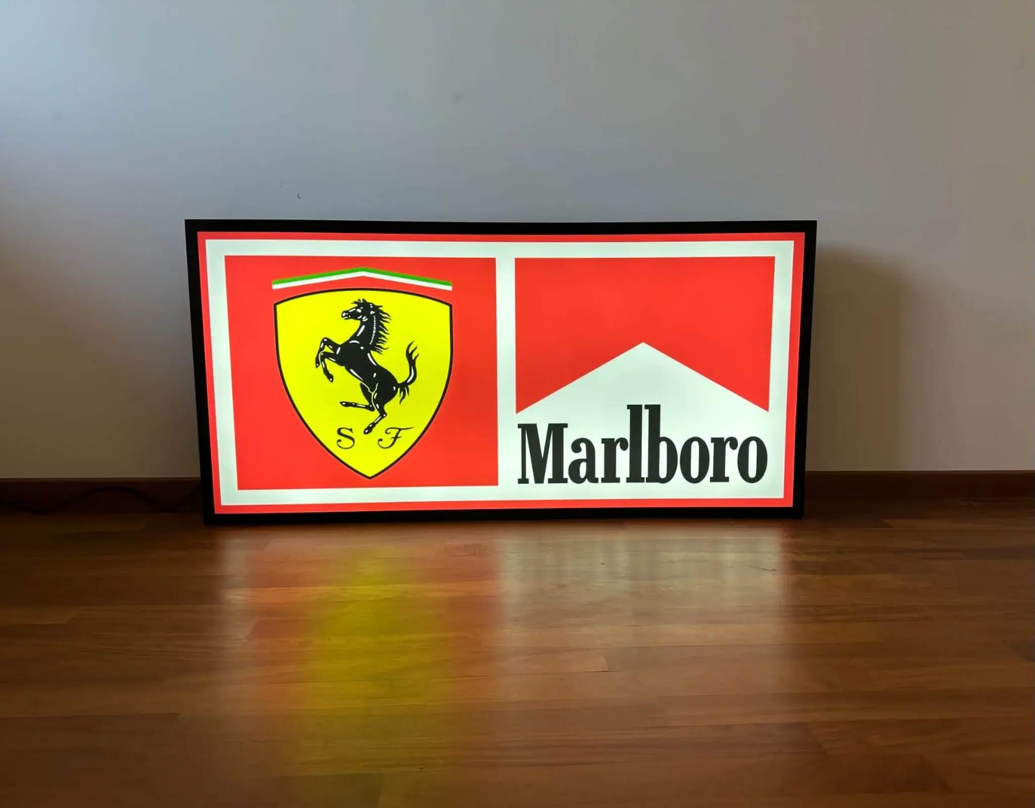 1/18フェラーリ F310B #6 E.アーバイン Marlboroロゴ 1⁄18フェラーリ F310B #6 E.アーバイン Marlboroロゴ 1⁄18フェラーリ