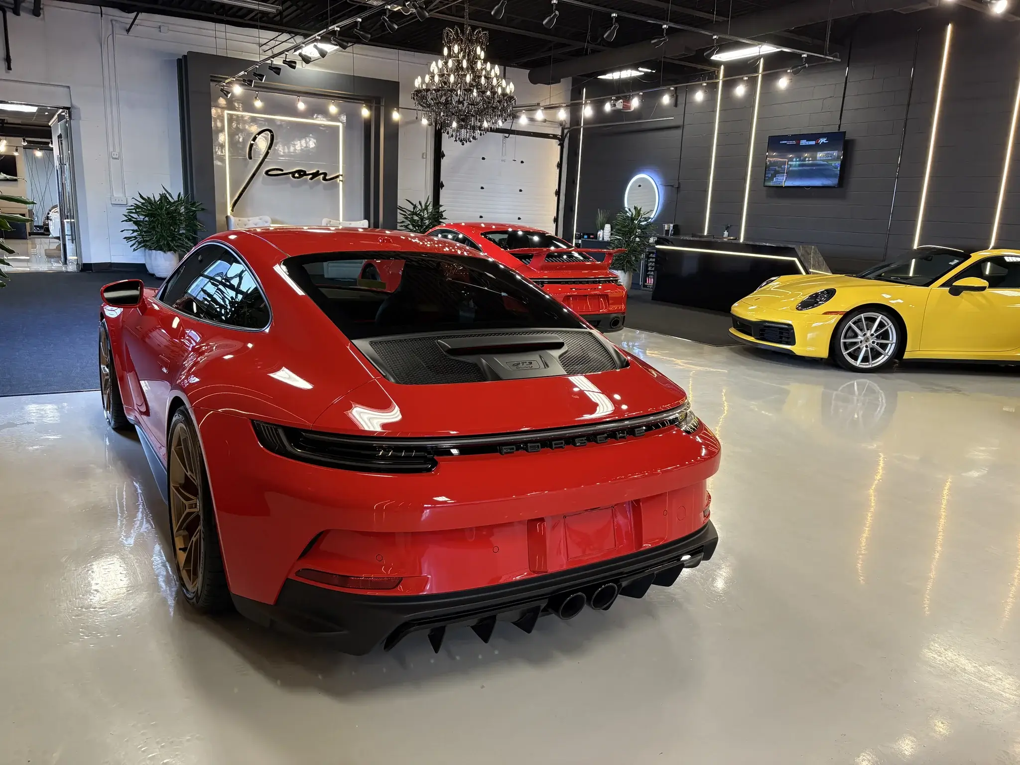MP: 7,500-Mile 2023 Porsche 992 GT3 Touring 6-Speed | PCARMARKET