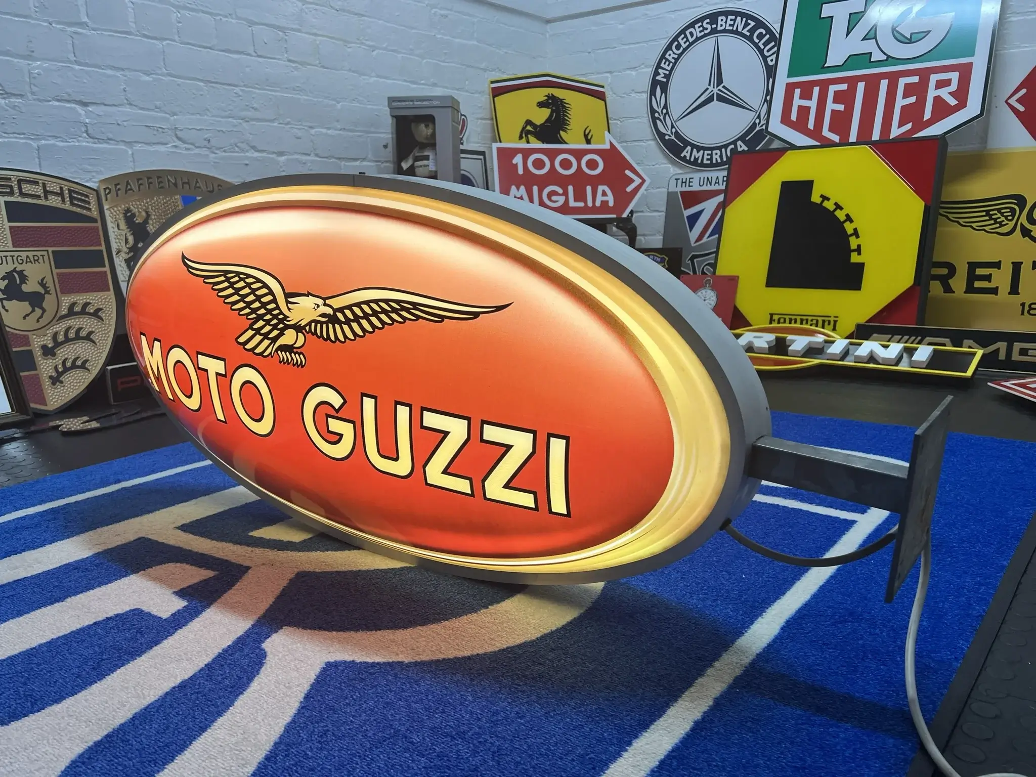 MP: Illuminated Double-sided Moto Guzzi Sign | PCARMARKET