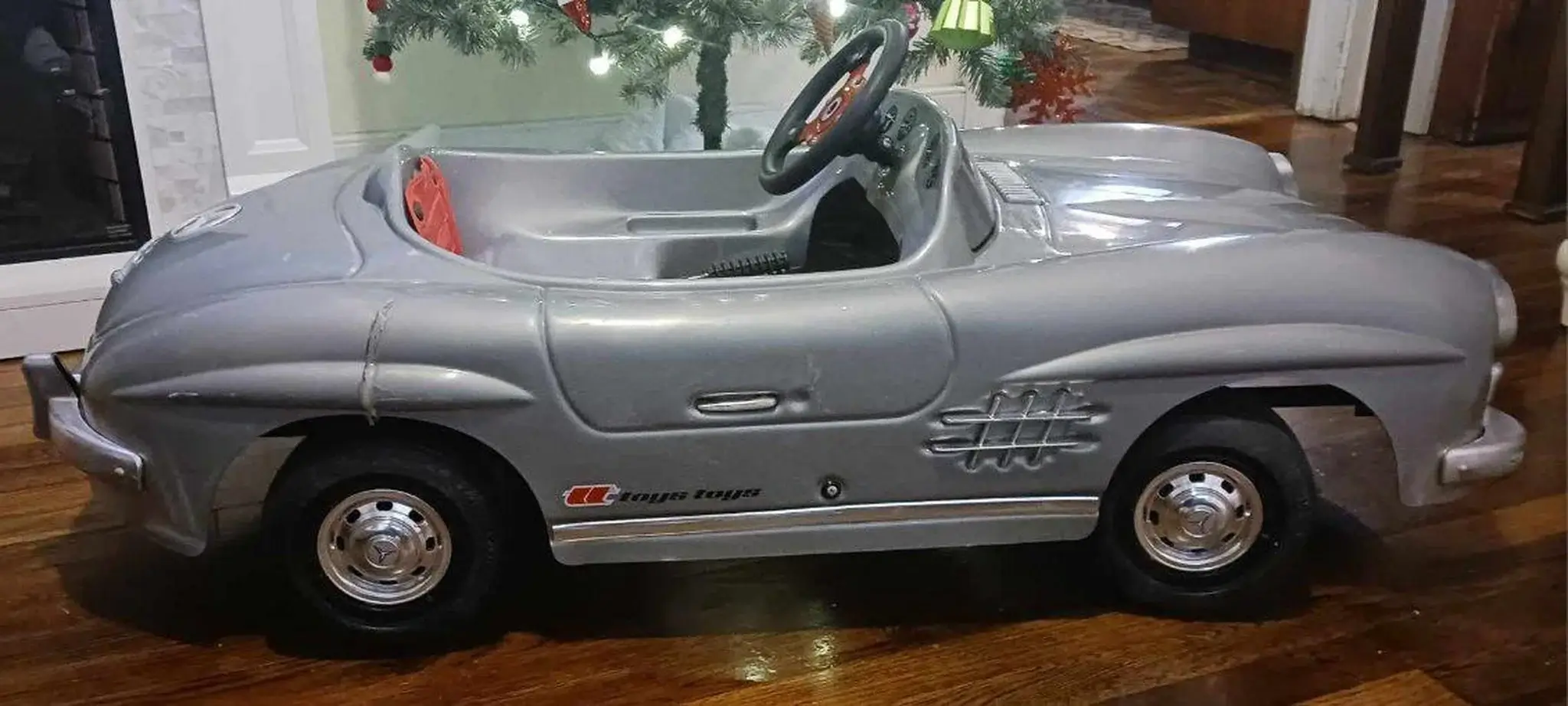 MP: Mercedes-Benz 300SL Pedal Car by ToysToys | PCARMARKET