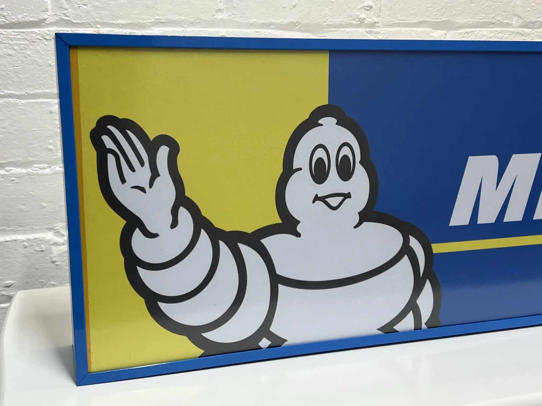 MICHELIN ミシュラン ディスプレイ台　✖︎3 MP: Illuminated Michelin Tire Sign | PCARMARKET