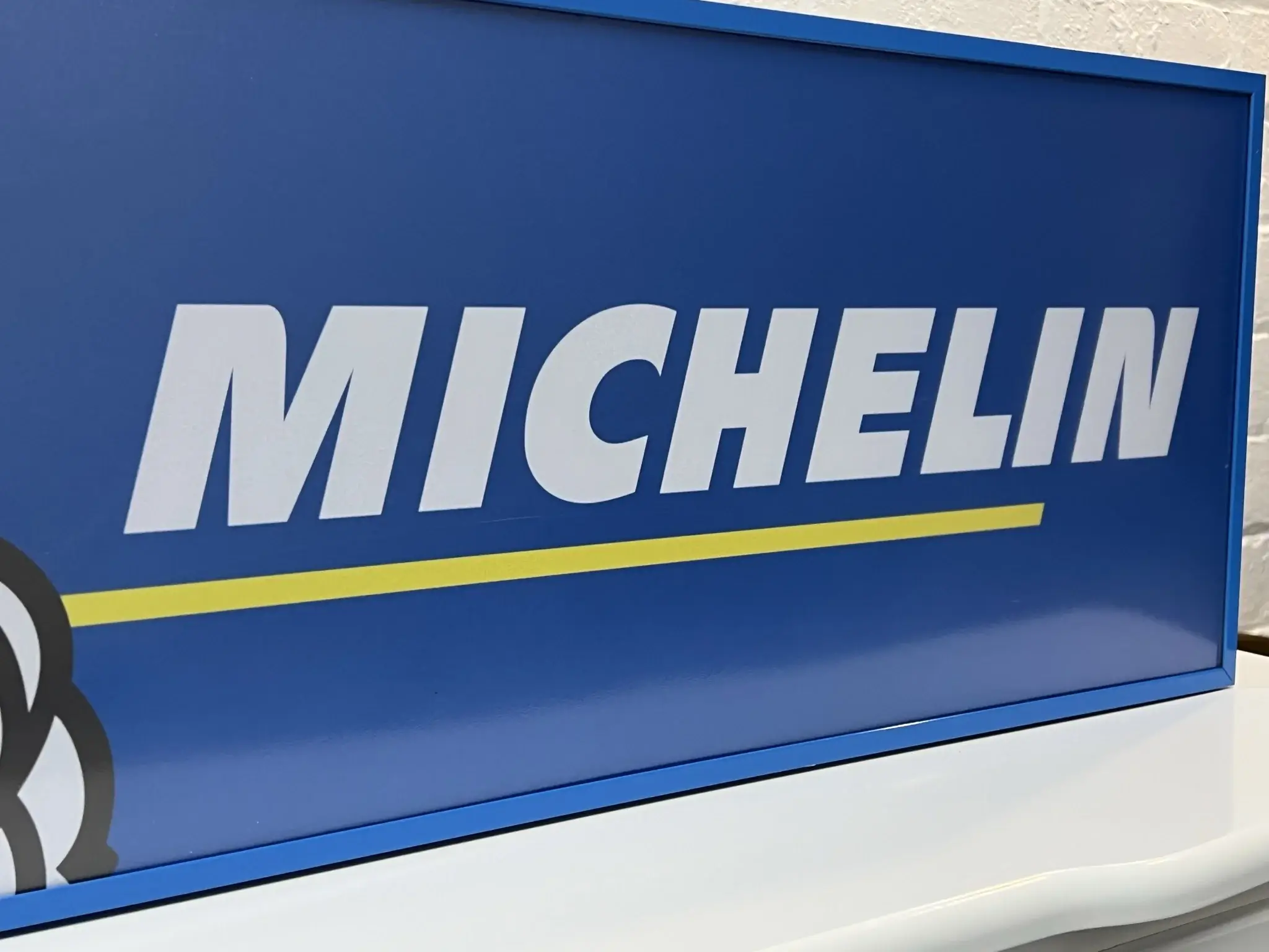 MP: Illuminated Michelin Tire Sign | PCARMARKET